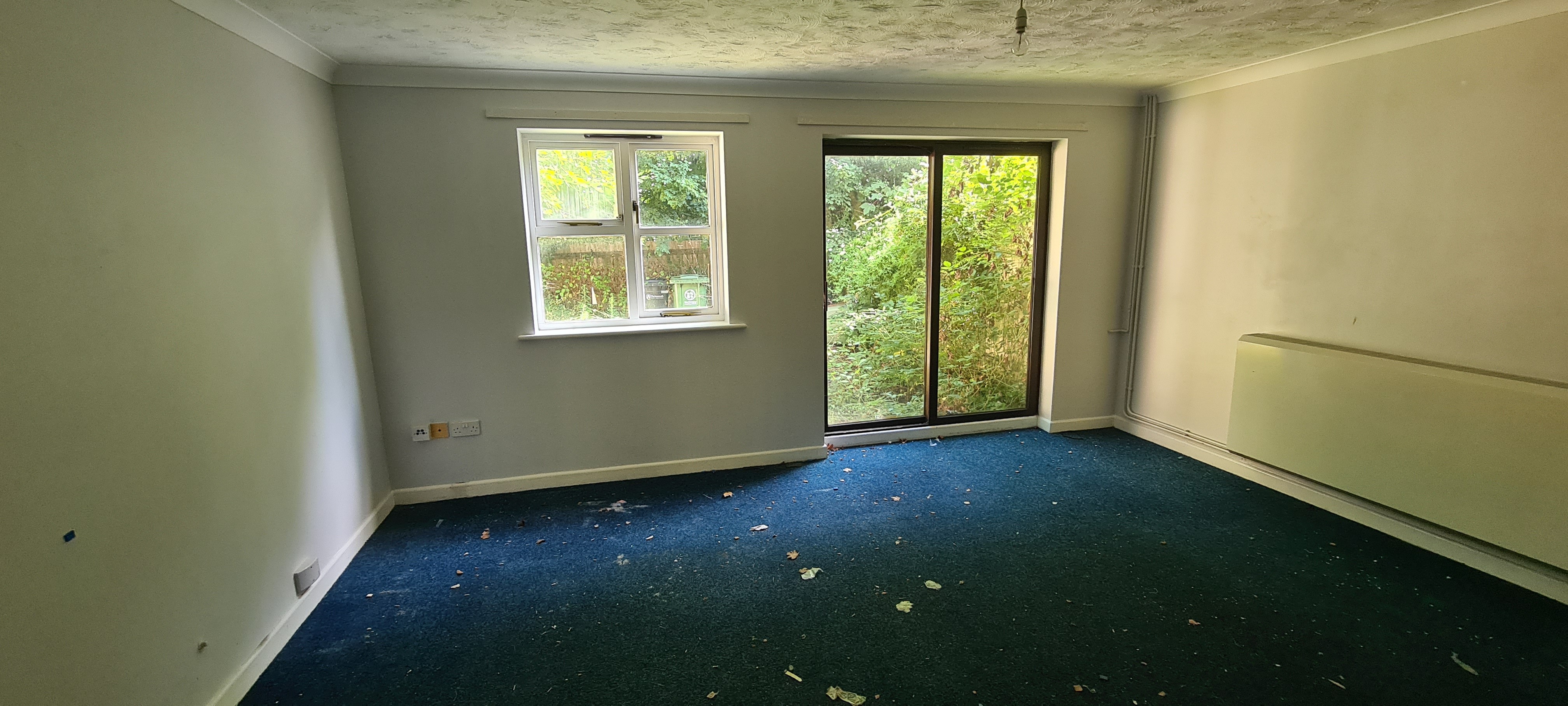 VACANT - Freehold End of Terrace House