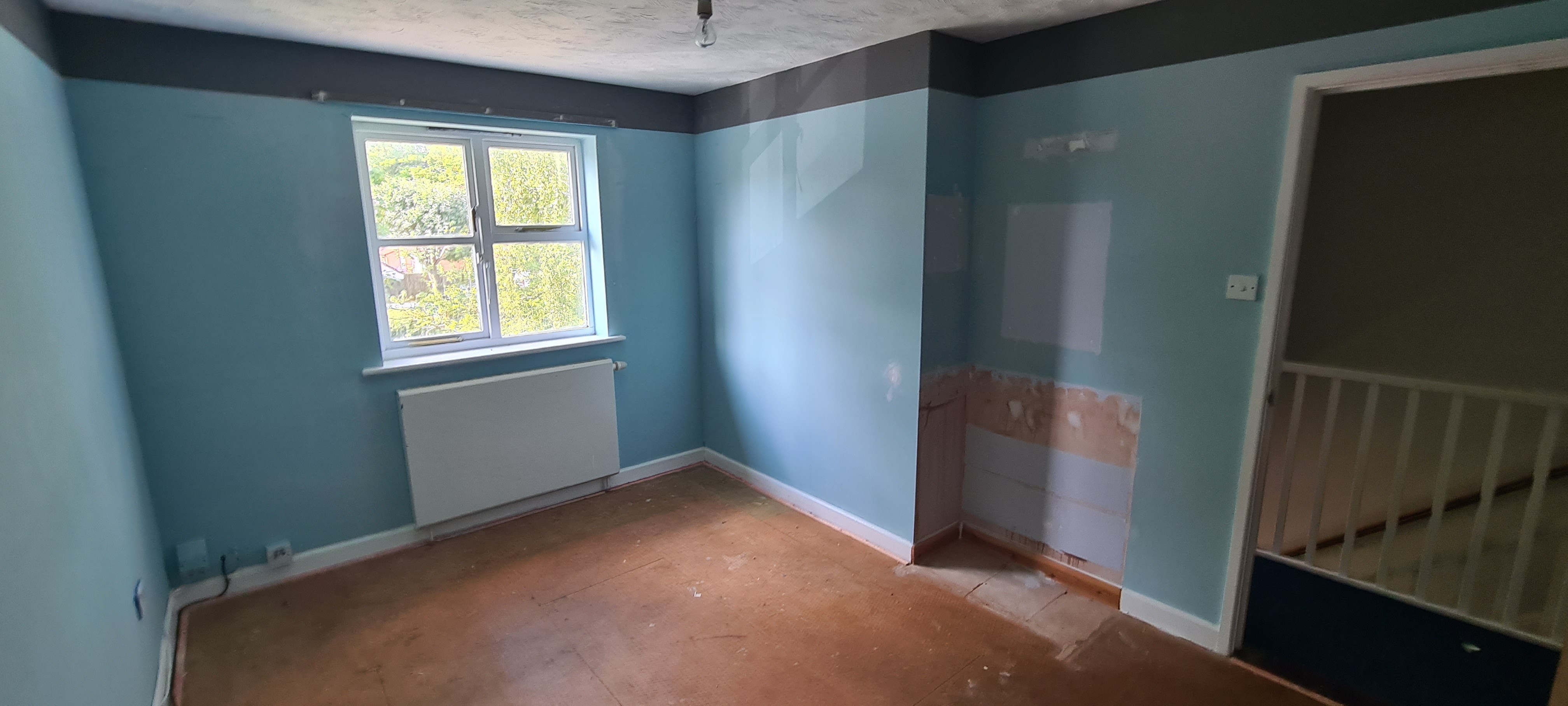 VACANT - Freehold End of Terrace House