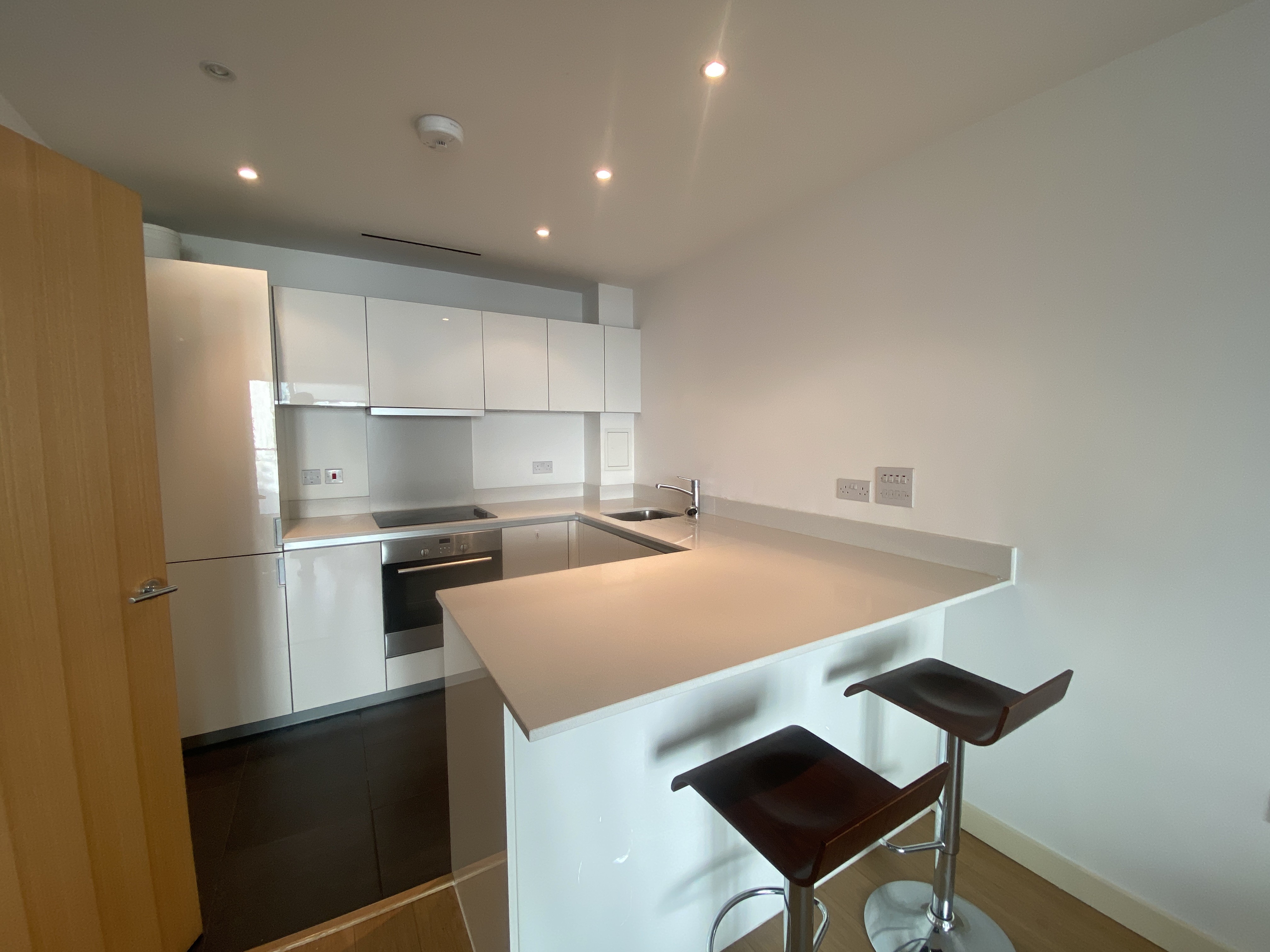 VACANT - Long Leasehold Self Contained Fourth Floor Flat in a Berkeley Homes Development