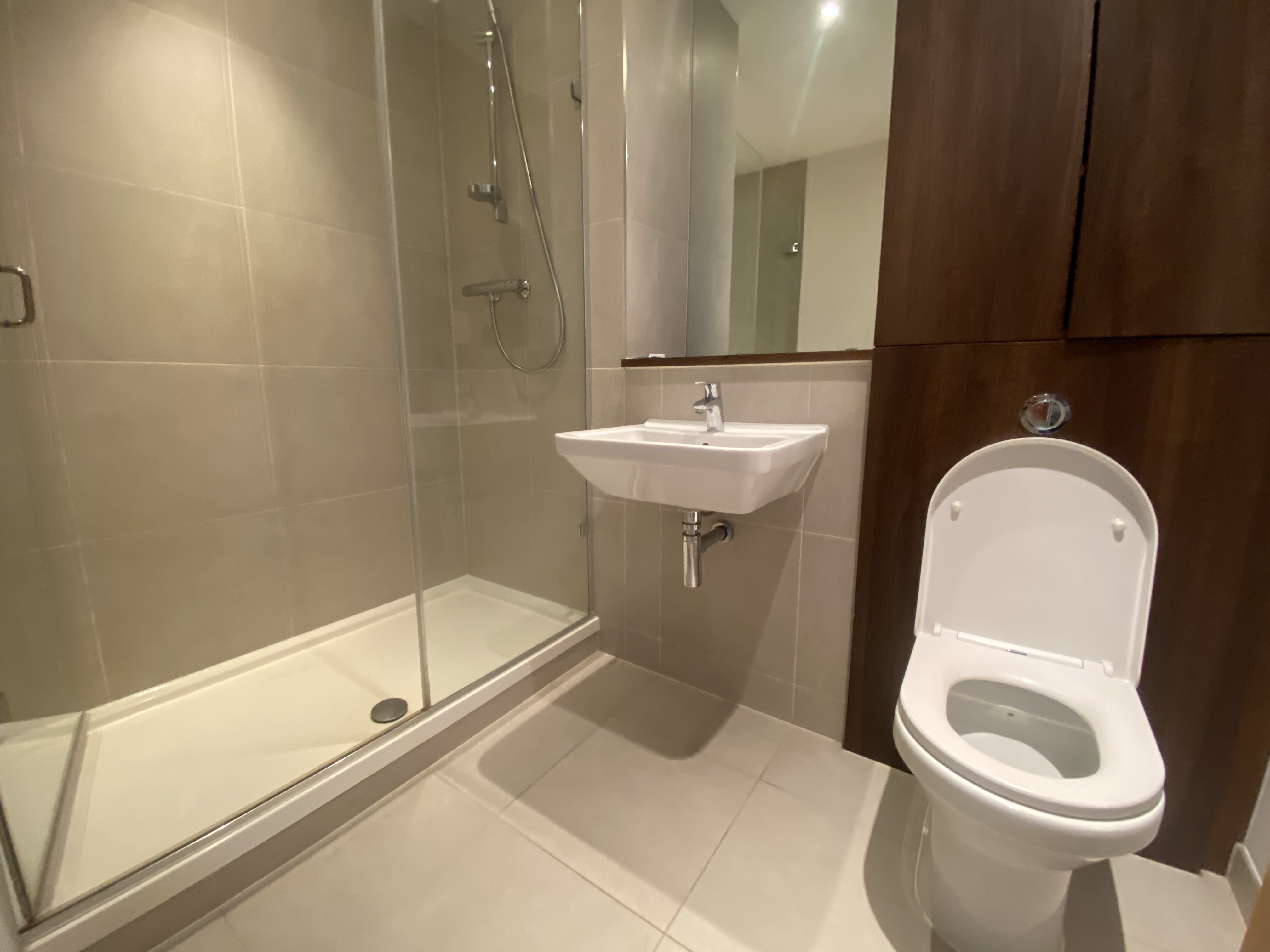 VACANT - Long Leasehold Self Contained Fourth Floor Flat in a Berkeley Homes Development
