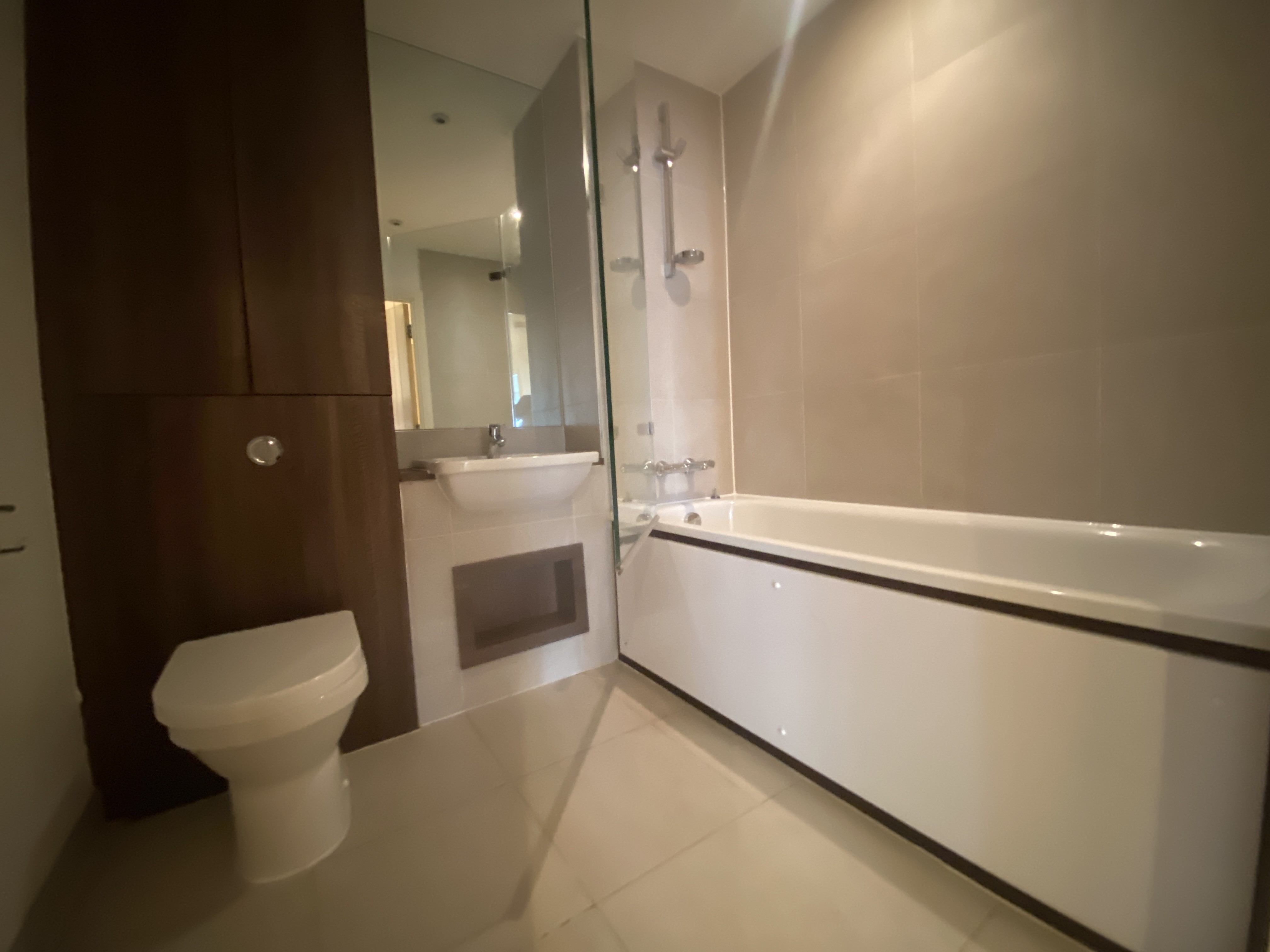 VACANT - Long Leasehold Self Contained Fourth Floor Flat in a Berkeley Homes Development