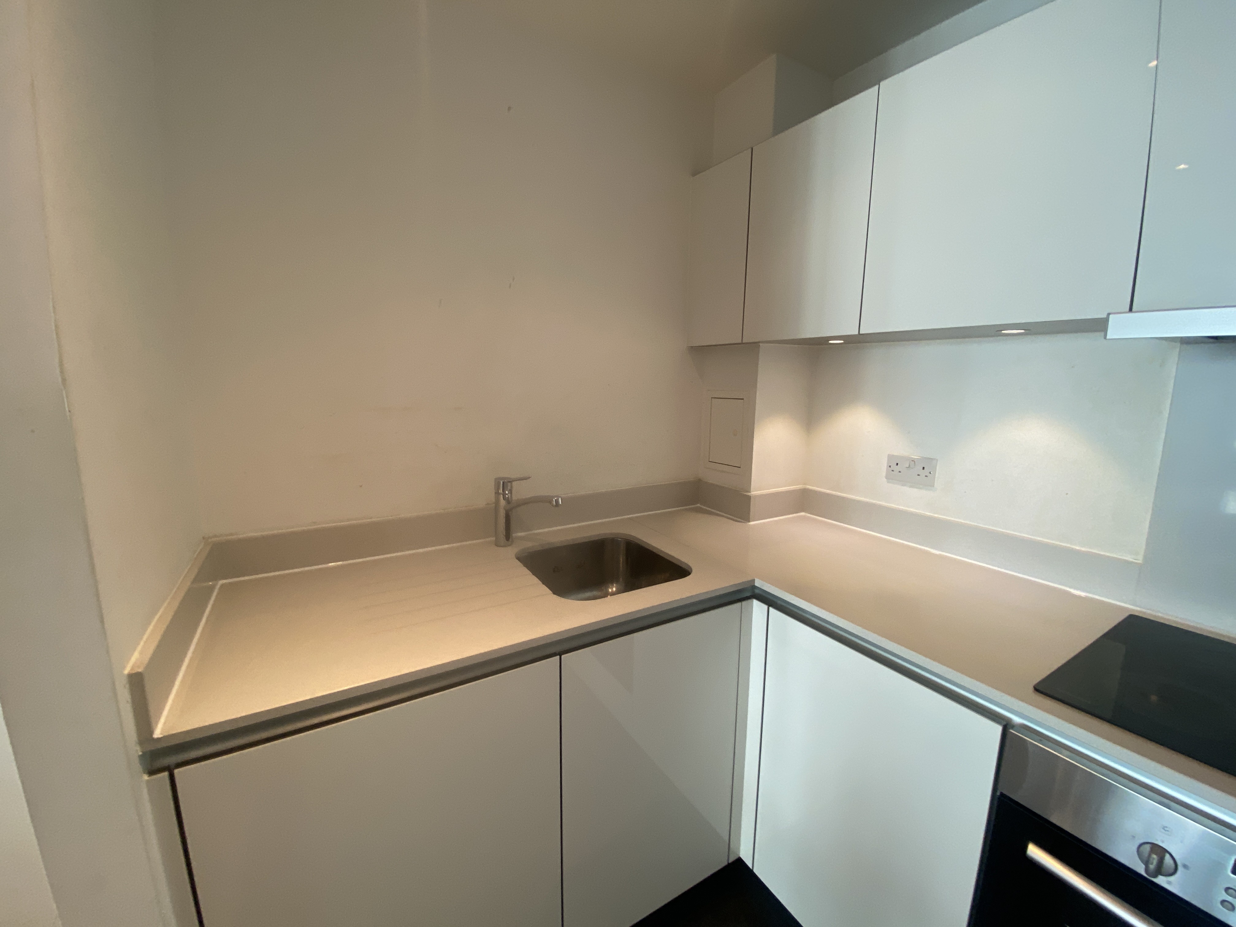 VACANT - Long Leasehold Self Contained Fourth Floor Flat in a Berkeley Homes Development