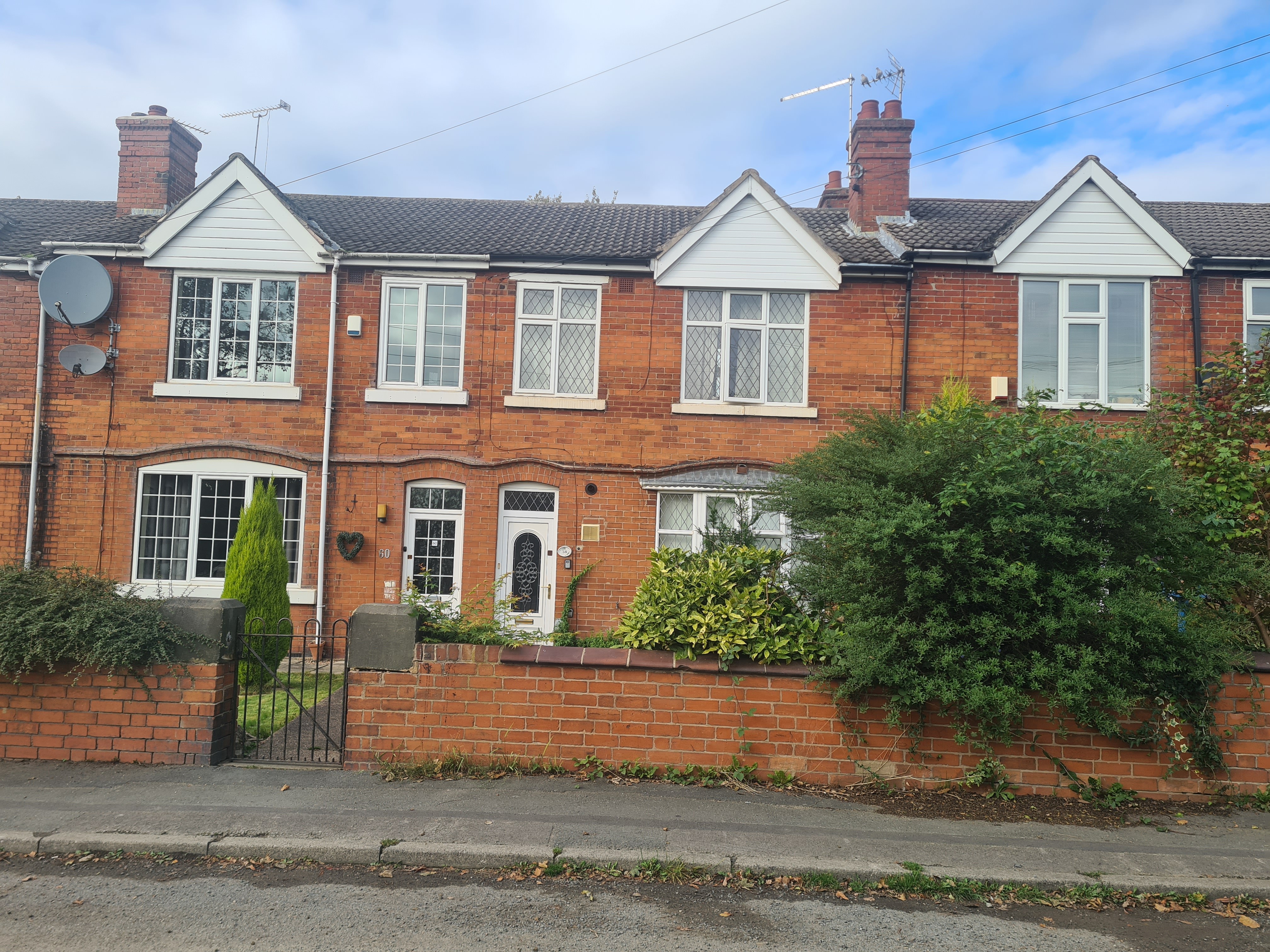 INVESTMENT - Freehold Mid Terrace Building