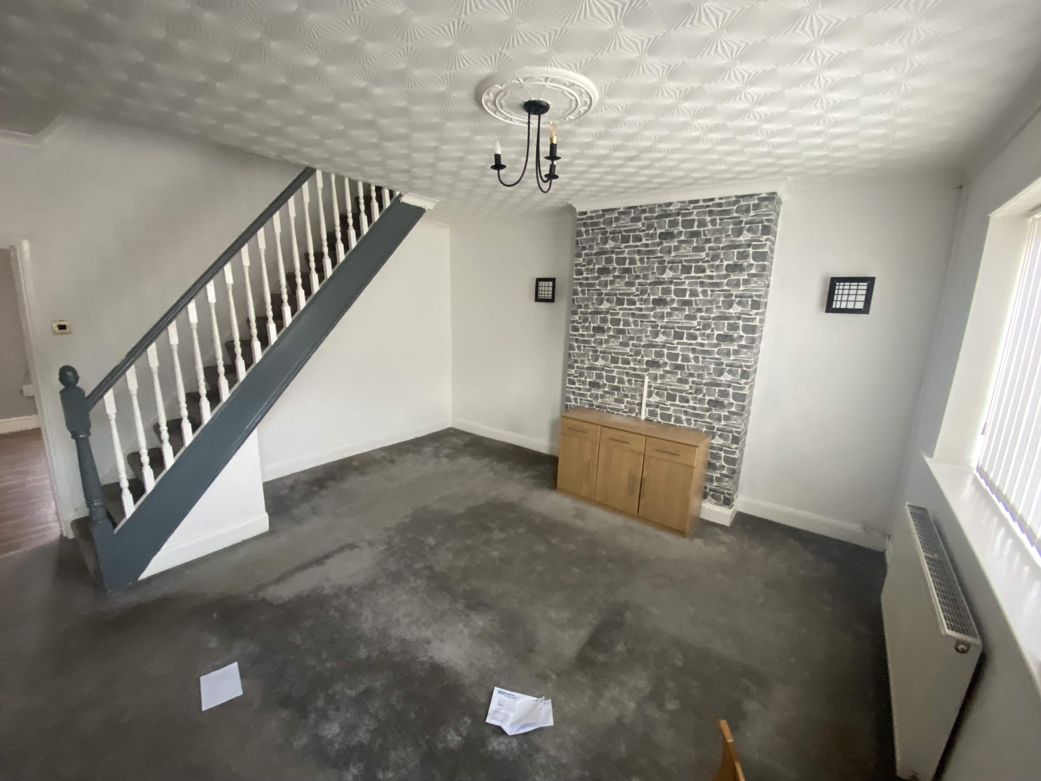VACANT - Freehold Mid Terrace Building