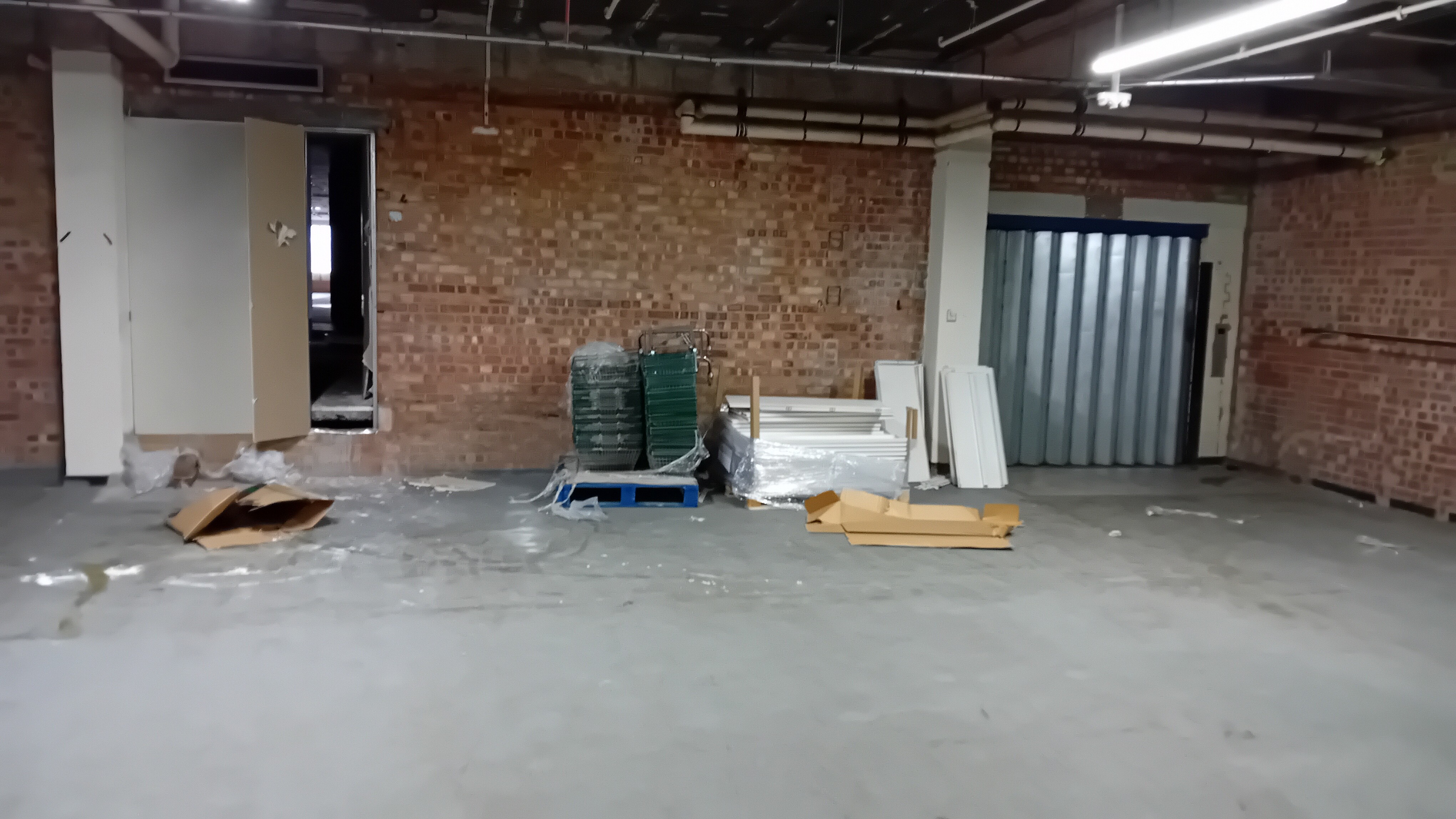 VACANT - Long Leasehold Upper Floors with planning