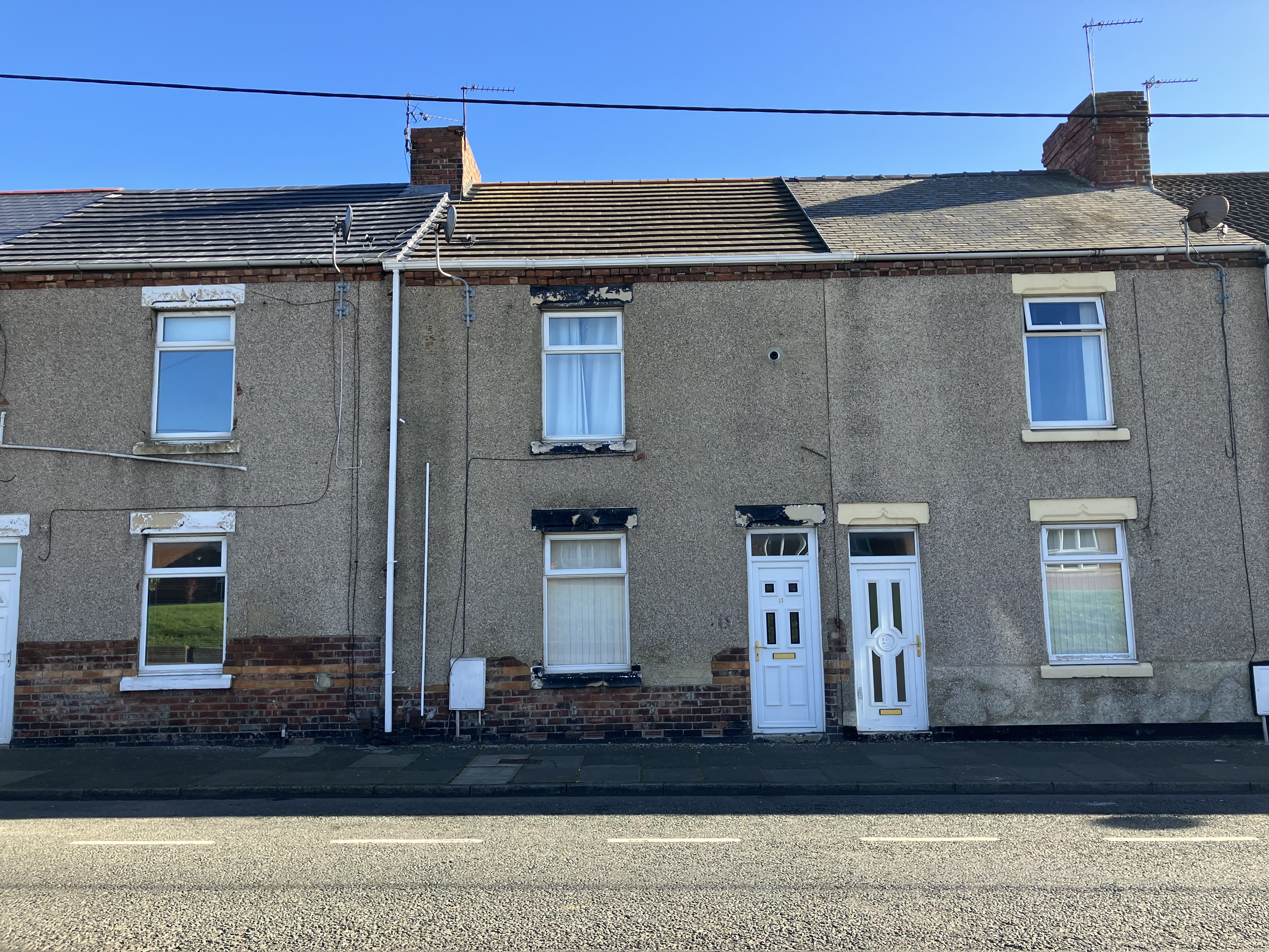 VACANT - Freehold Mid Terrace House