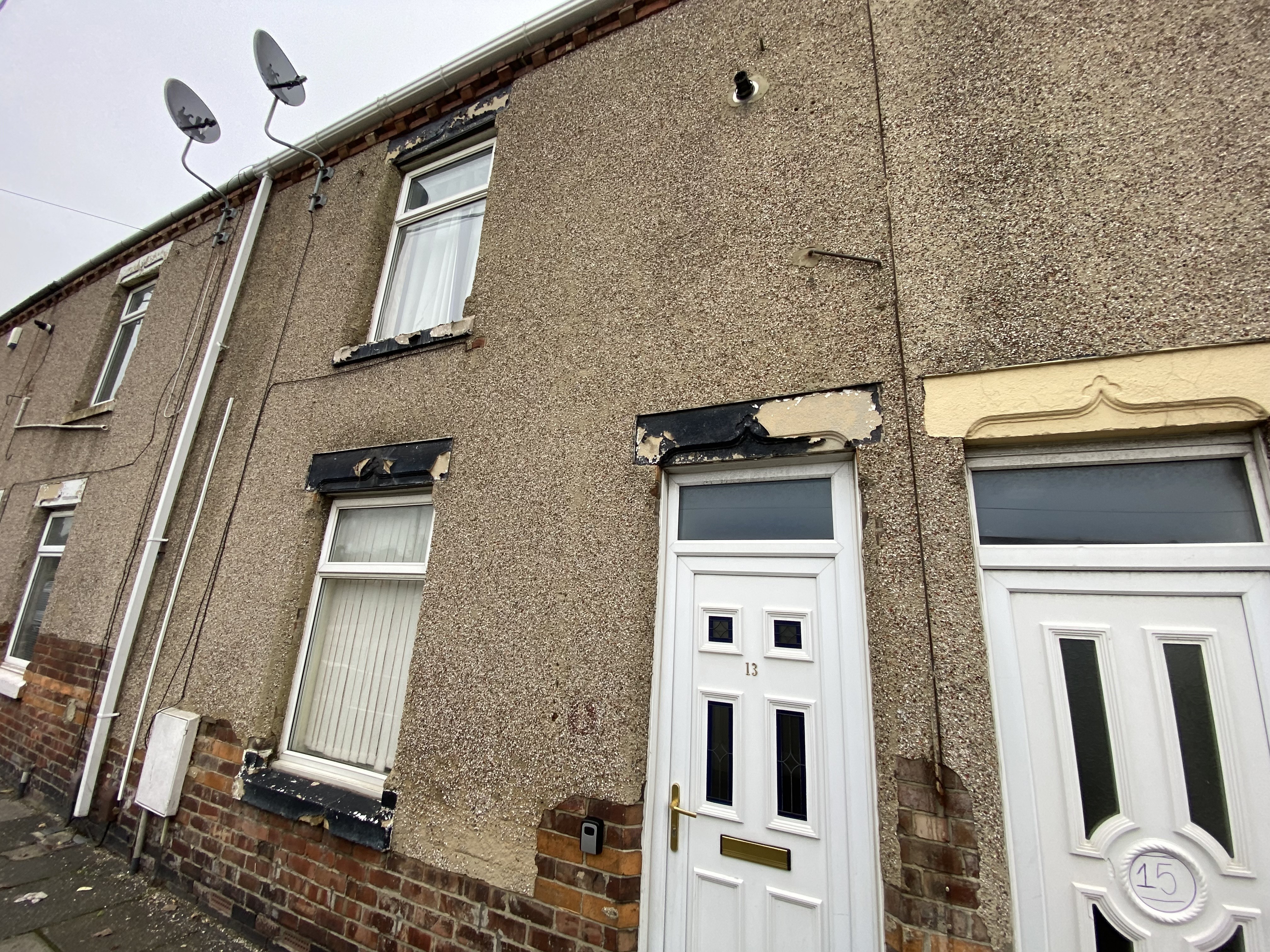 VACANT - Freehold Mid Terrace House