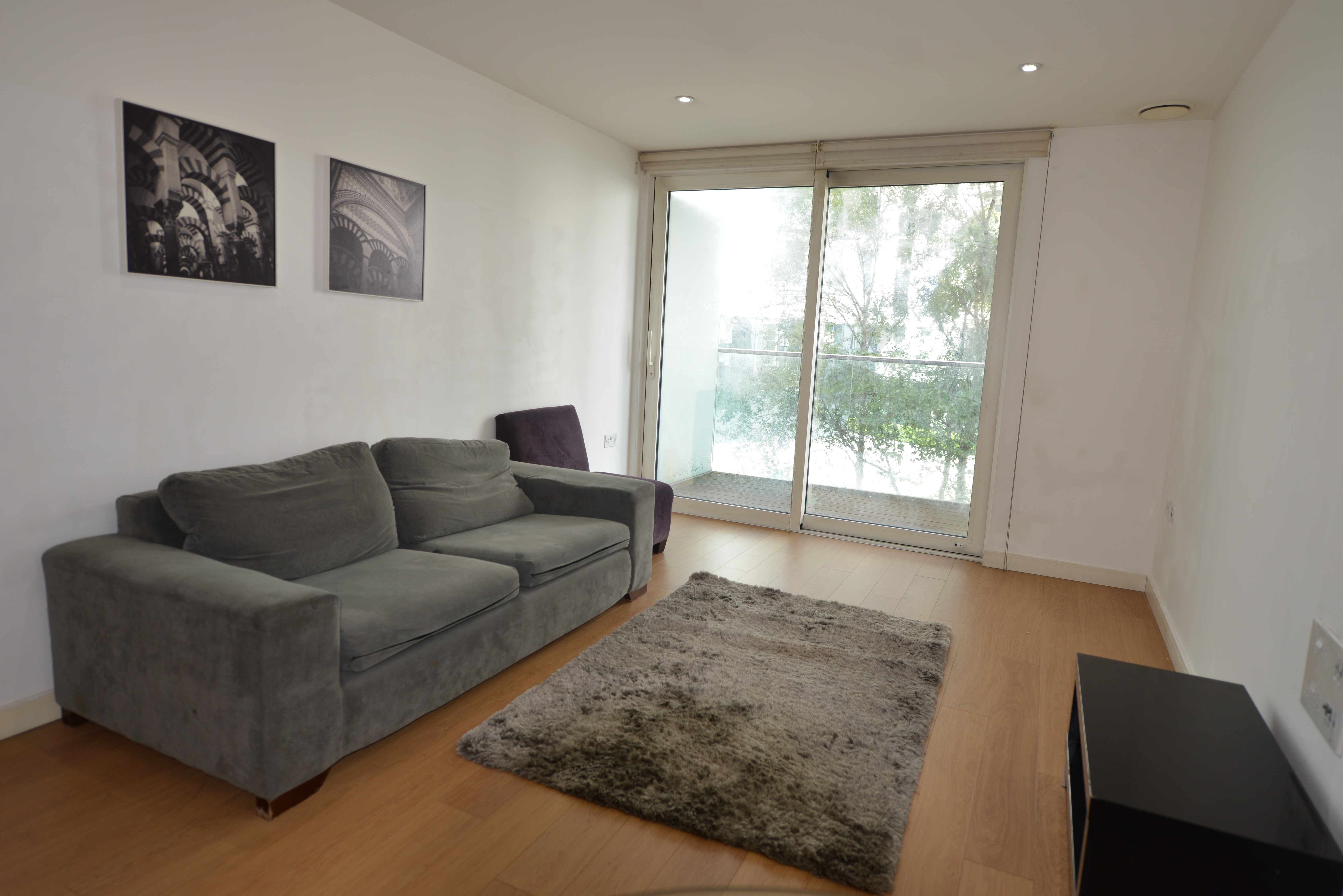 VACANT - Long Leasehold Self Contained First Floor Flat in a Berkeley Homes Development