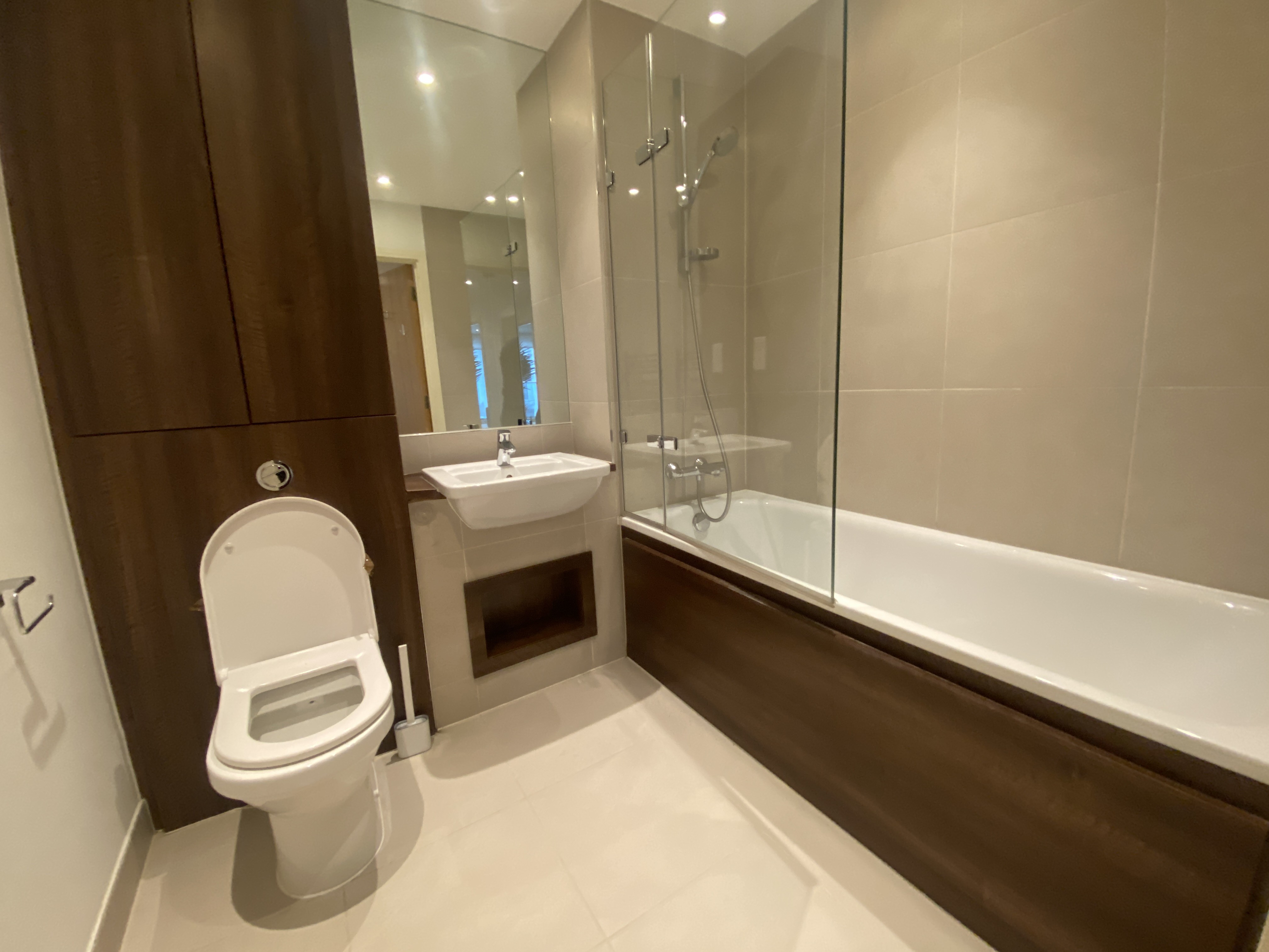 VACANT - Long Leasehold Self Contained Second Floor Flat in a Berkeley Homes Development