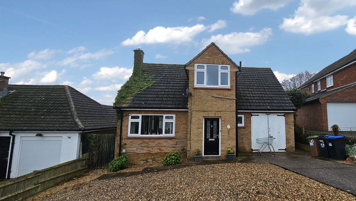 INVESTMENT - Freehold Detached House