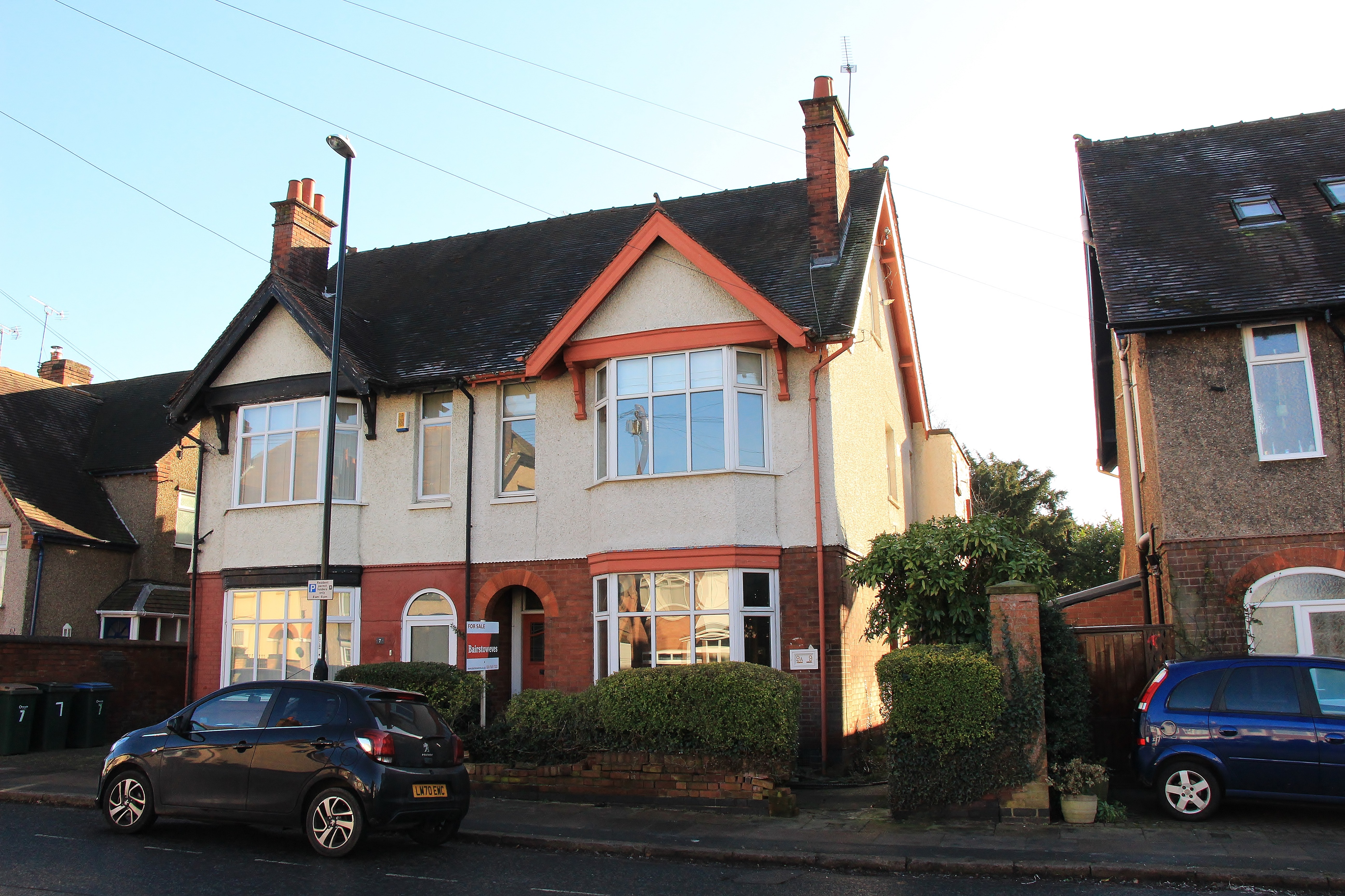 VACANT - Freehold Semi Detached Building arranged to provide One self contained Flat and One self contained Maisonette