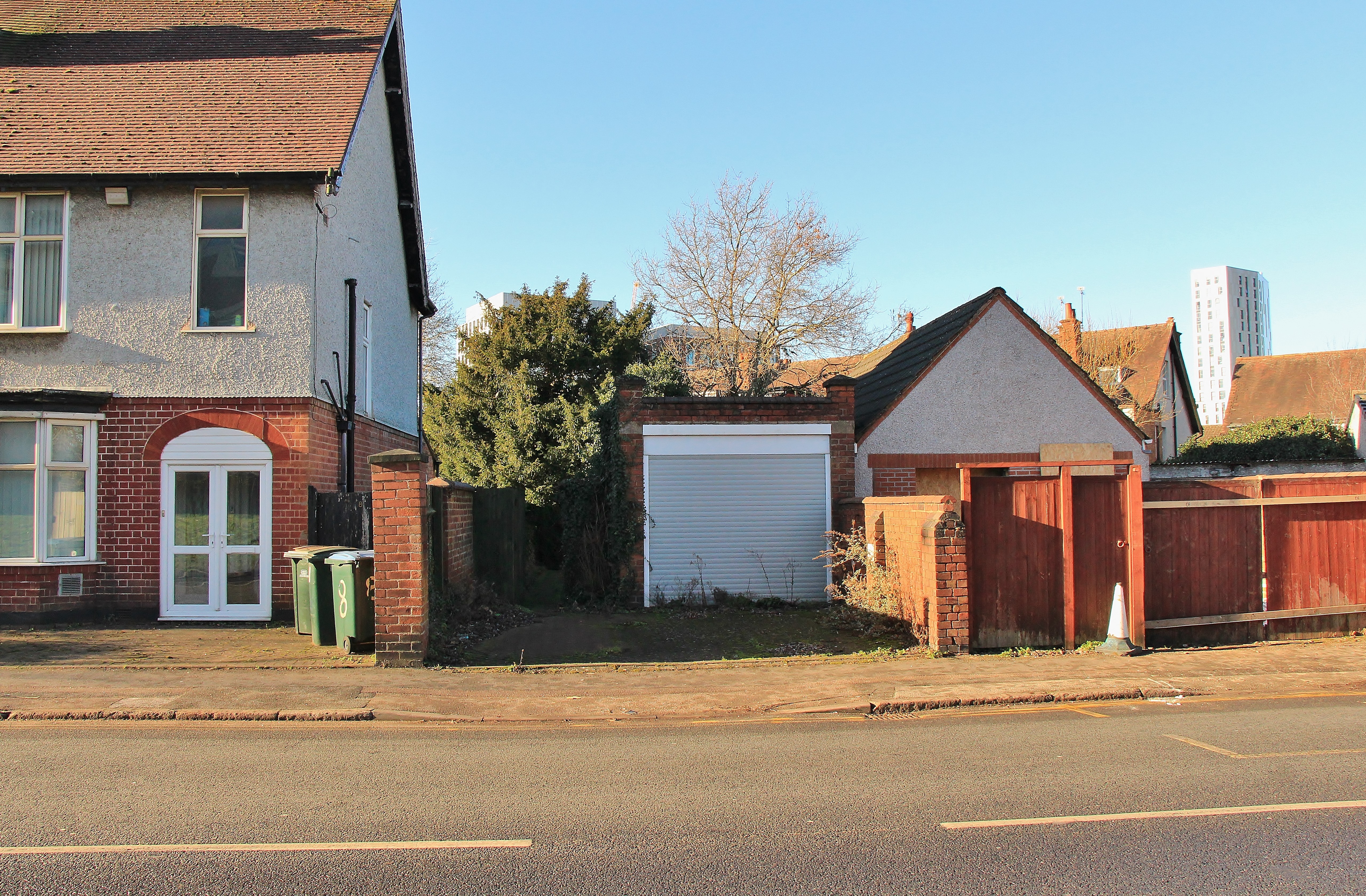 VACANT - Freehold Semi Detached Building arranged to provide One self contained Flat and One self contained Maisonette