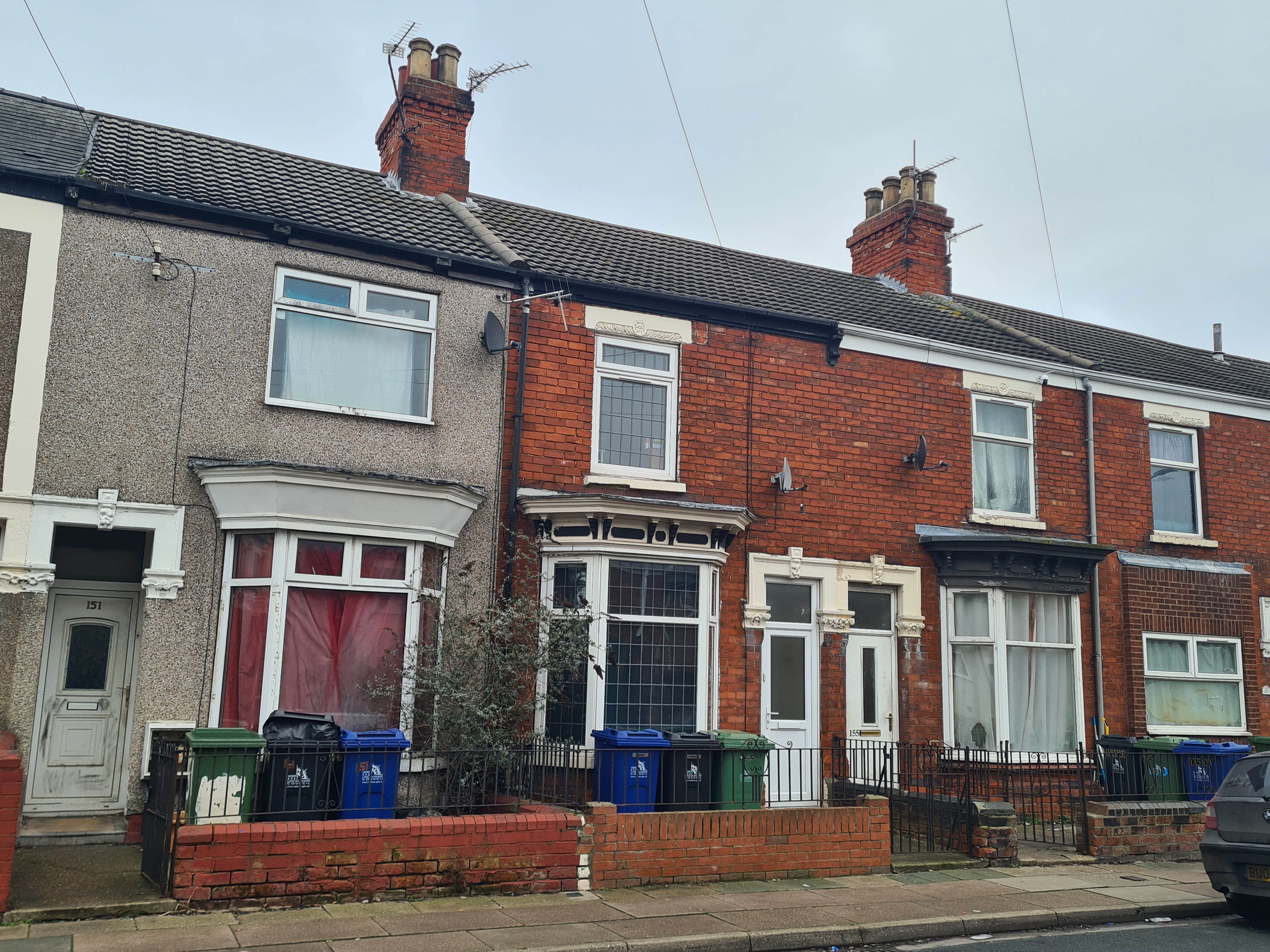 INVESTMENT - Freehold Mid Terrace HMO Building 