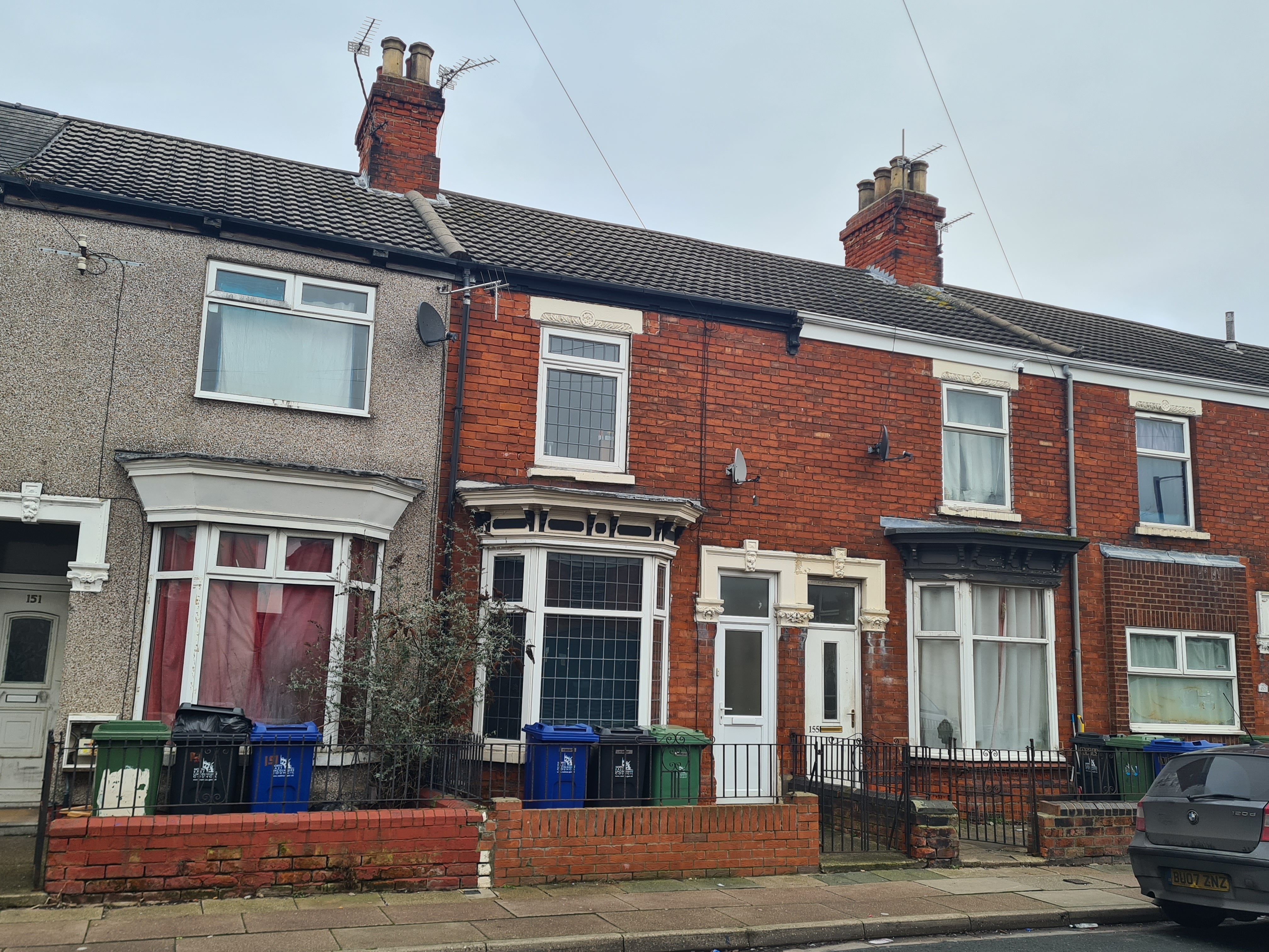 INVESTMENT - Freehold Mid Terrace HMO Building 