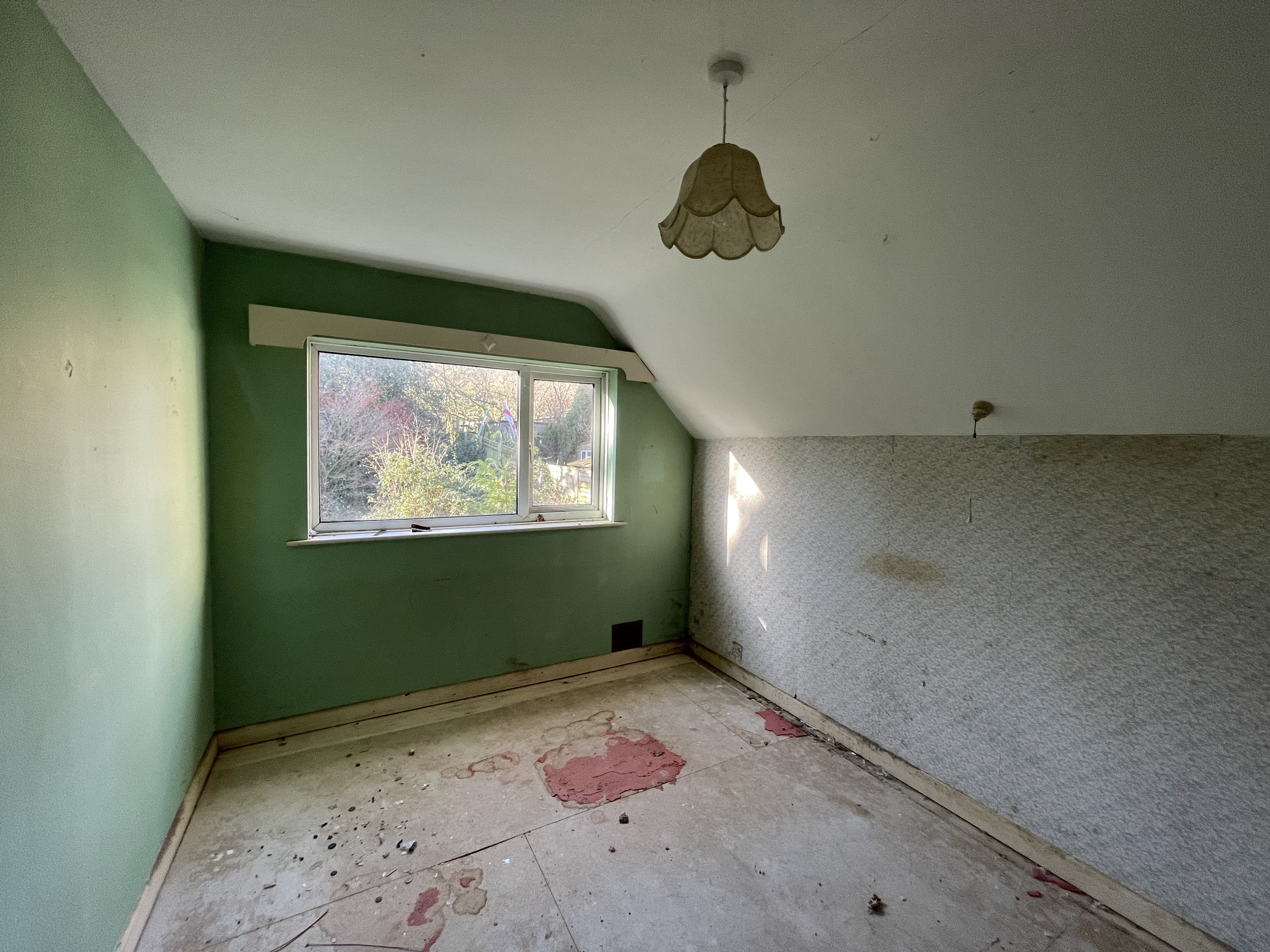 VACANT - Freehold Link Detached House