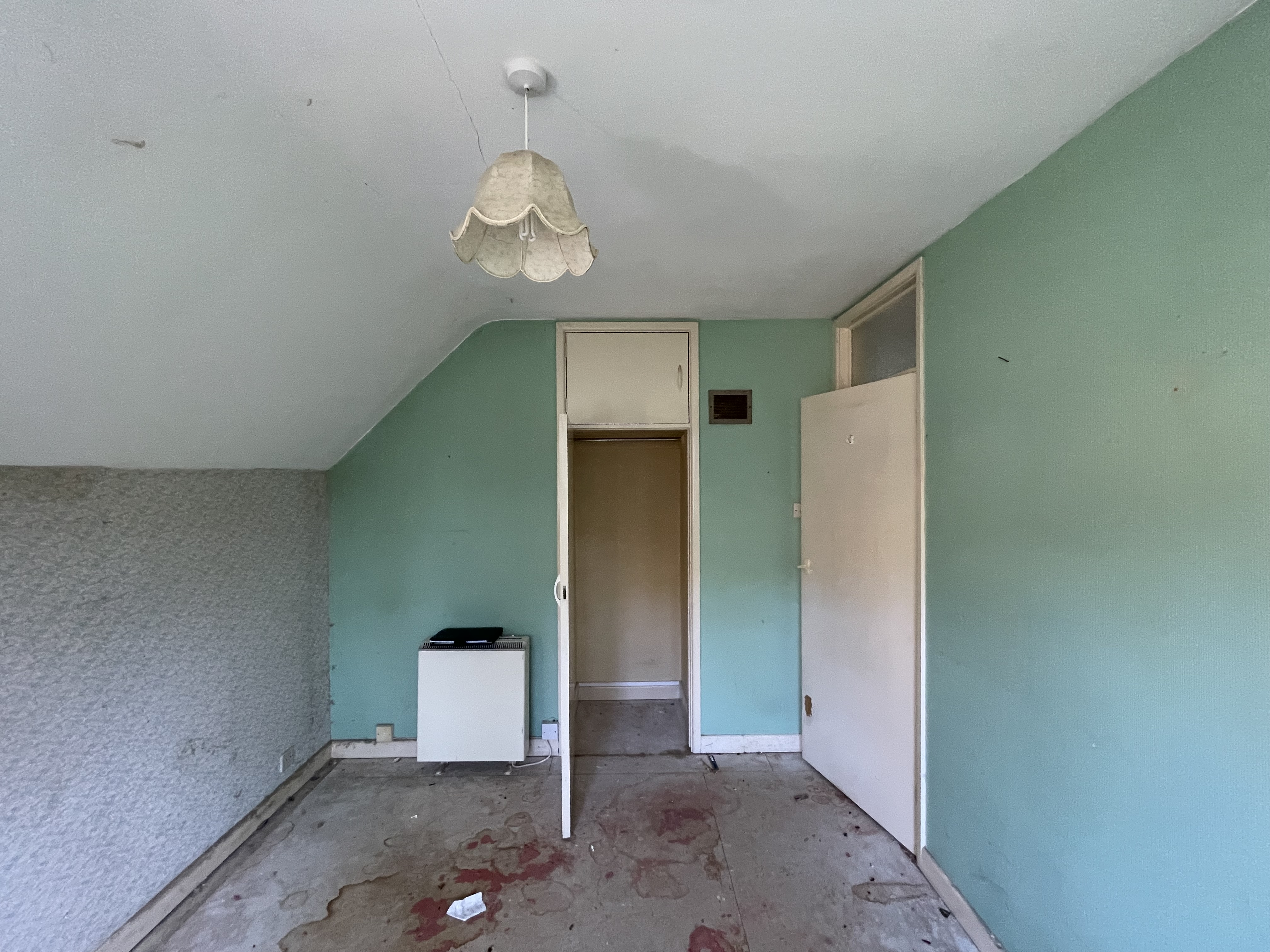 VACANT - Freehold Link Detached House