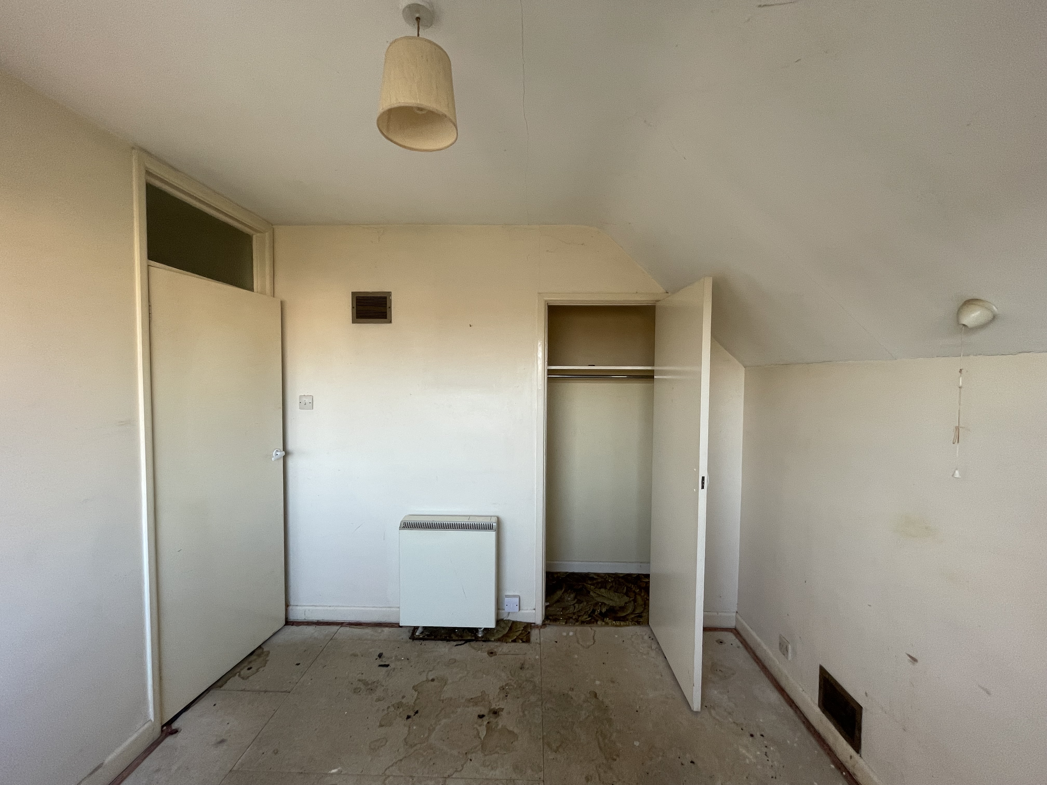 VACANT - Freehold Link Detached House