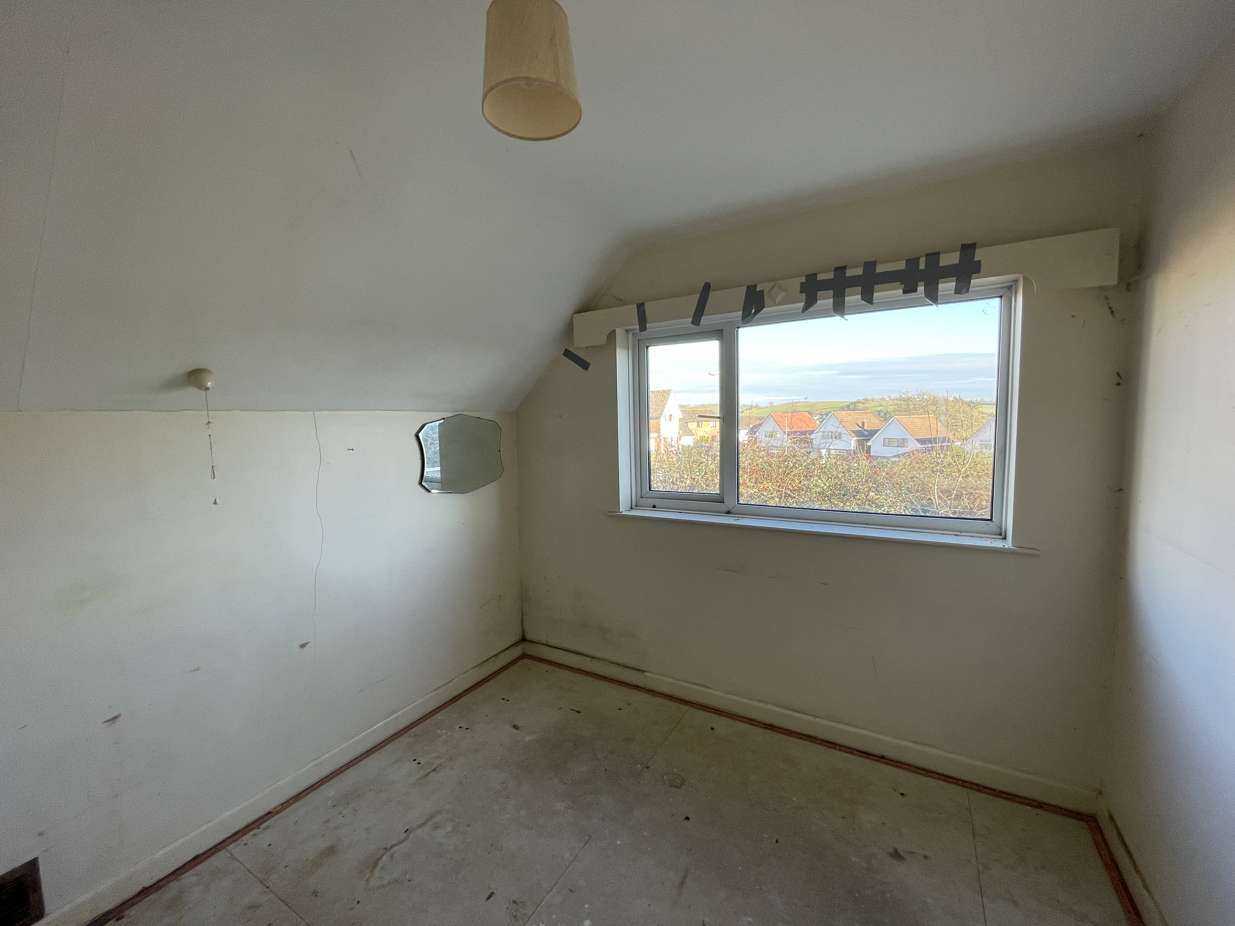 VACANT - Freehold Link Detached House