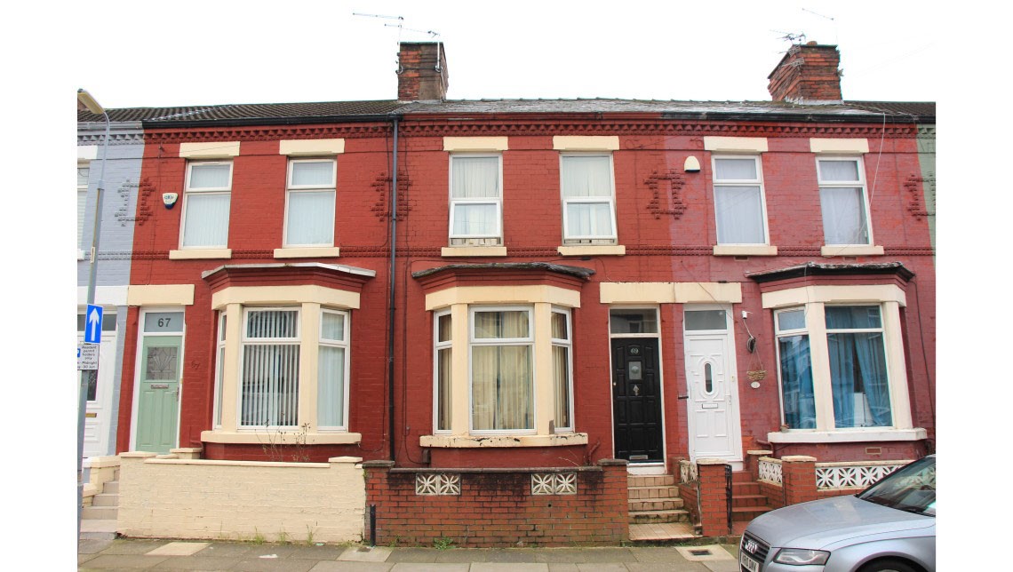 INVESTMENT - Leasehold Terraced House