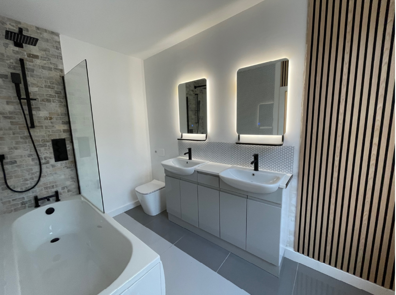 VACANT - Freehold Terrace Mid Terrace House