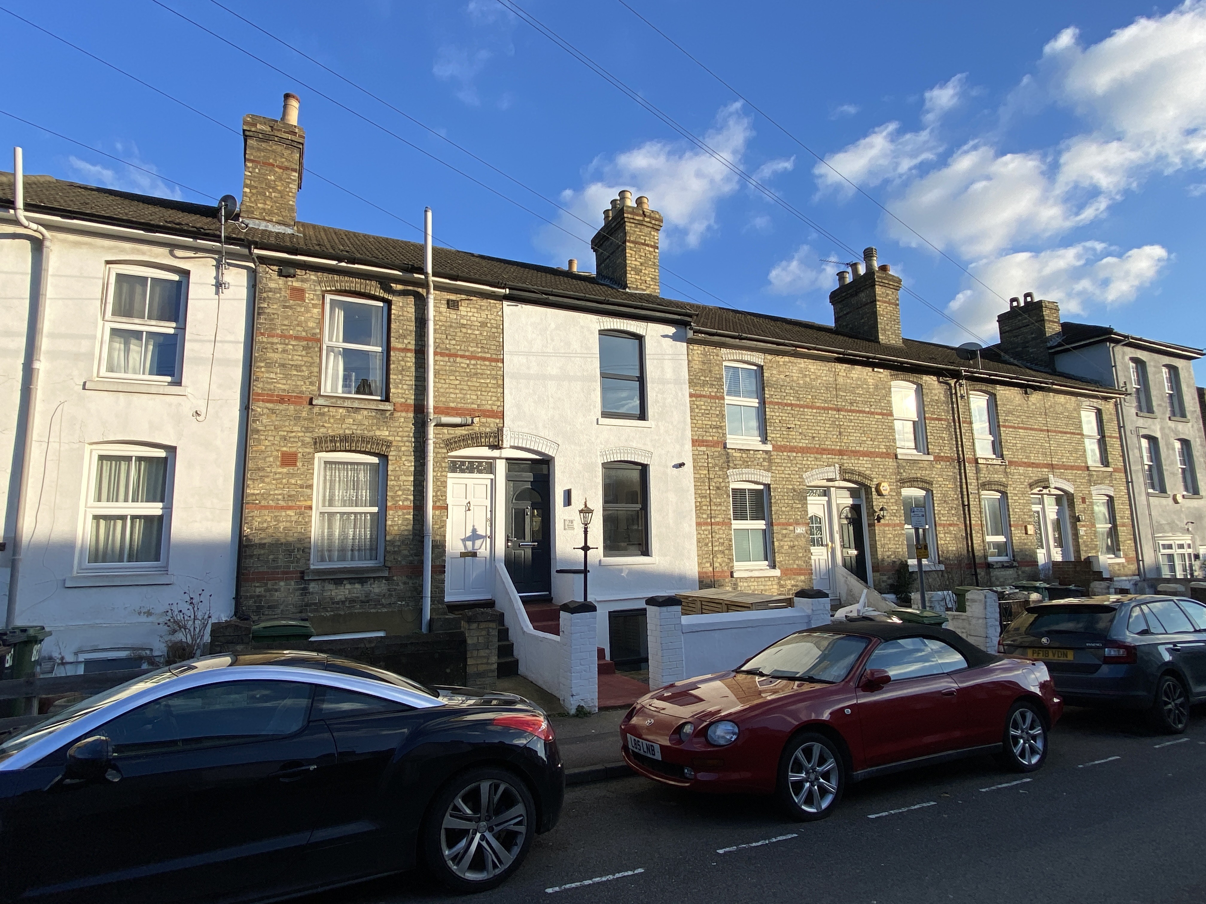 VACANT - Freehold Terrace Mid Terrace House