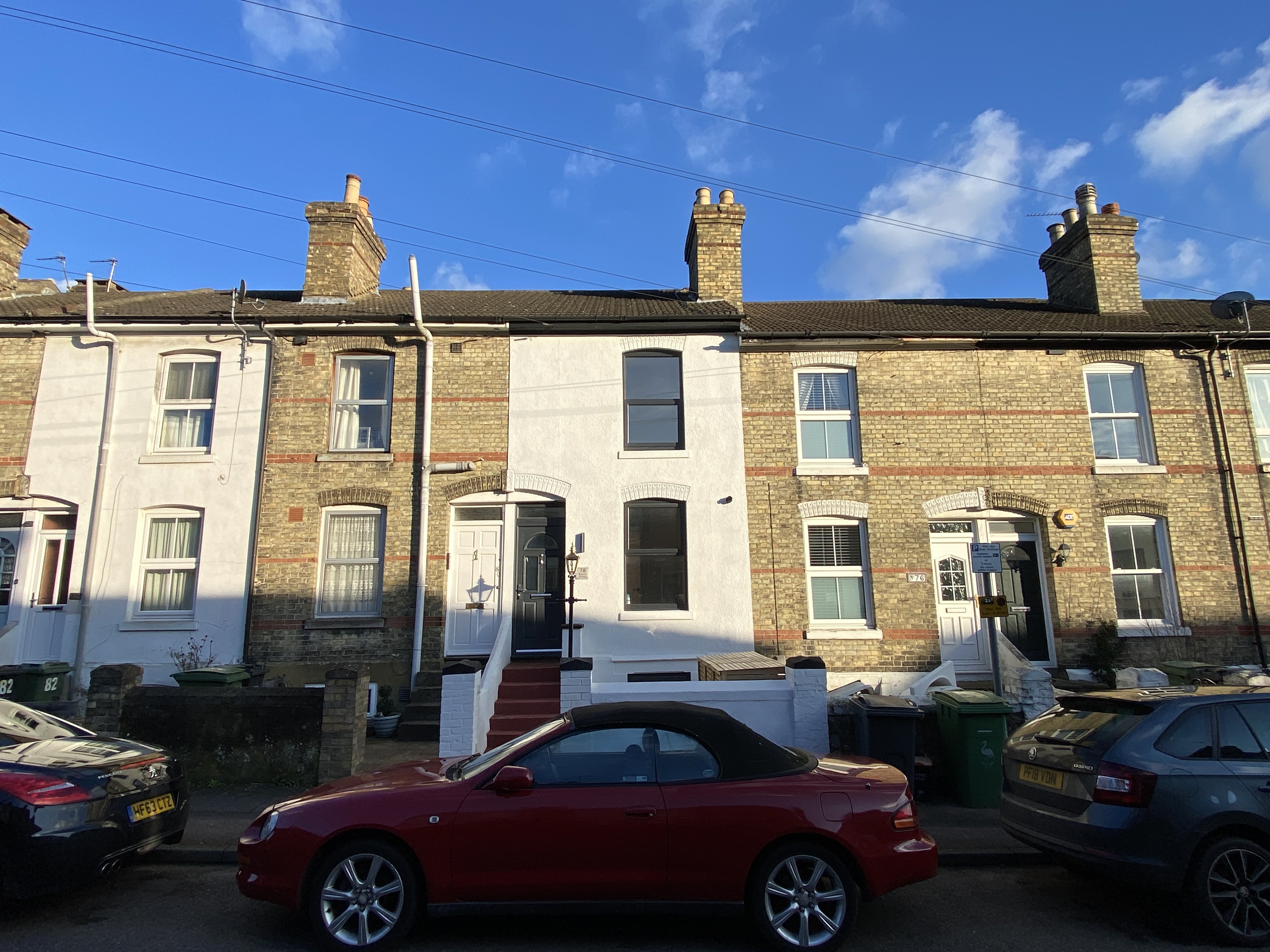 VACANT - Freehold Terrace Mid Terrace House