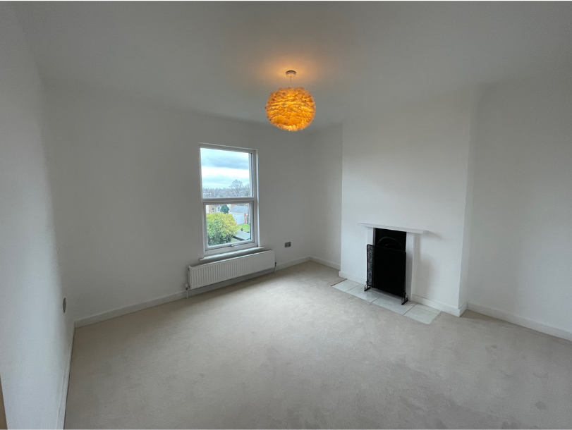 VACANT - Freehold Terrace Mid Terrace House