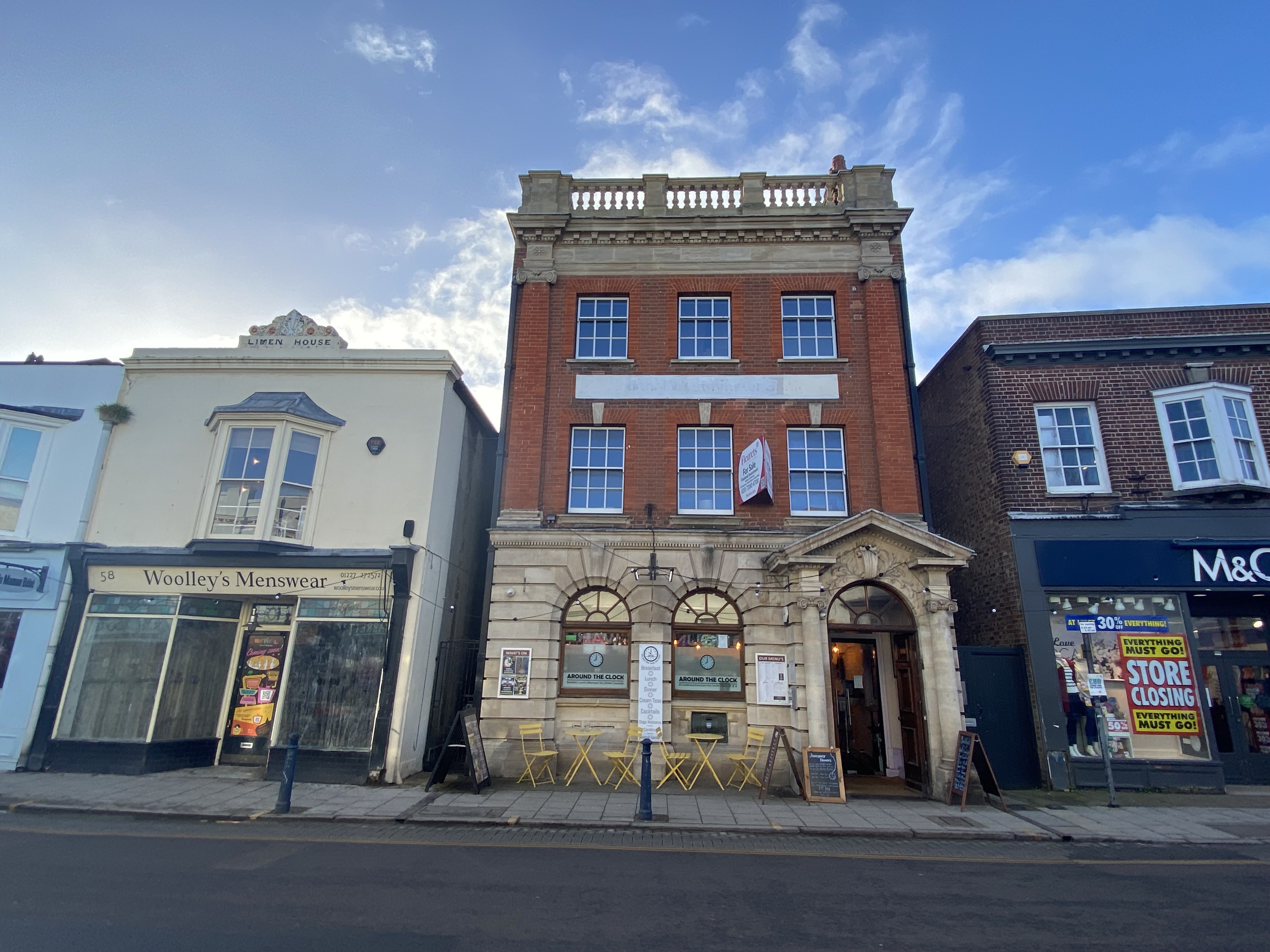 VACANT - Leasehold Self Contained First Floor Flat