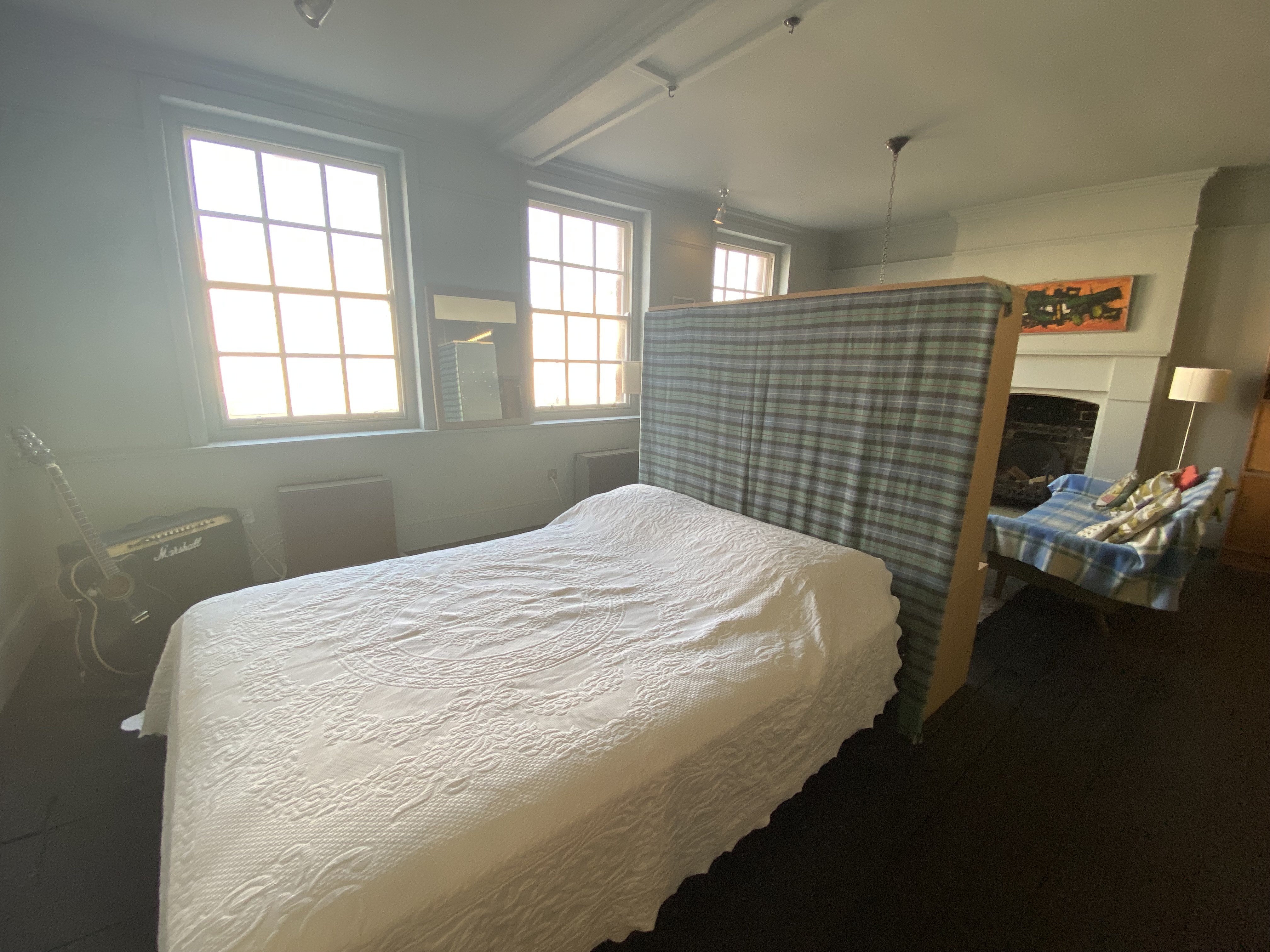 VACANT - Leasehold Self Contained First Floor Flat