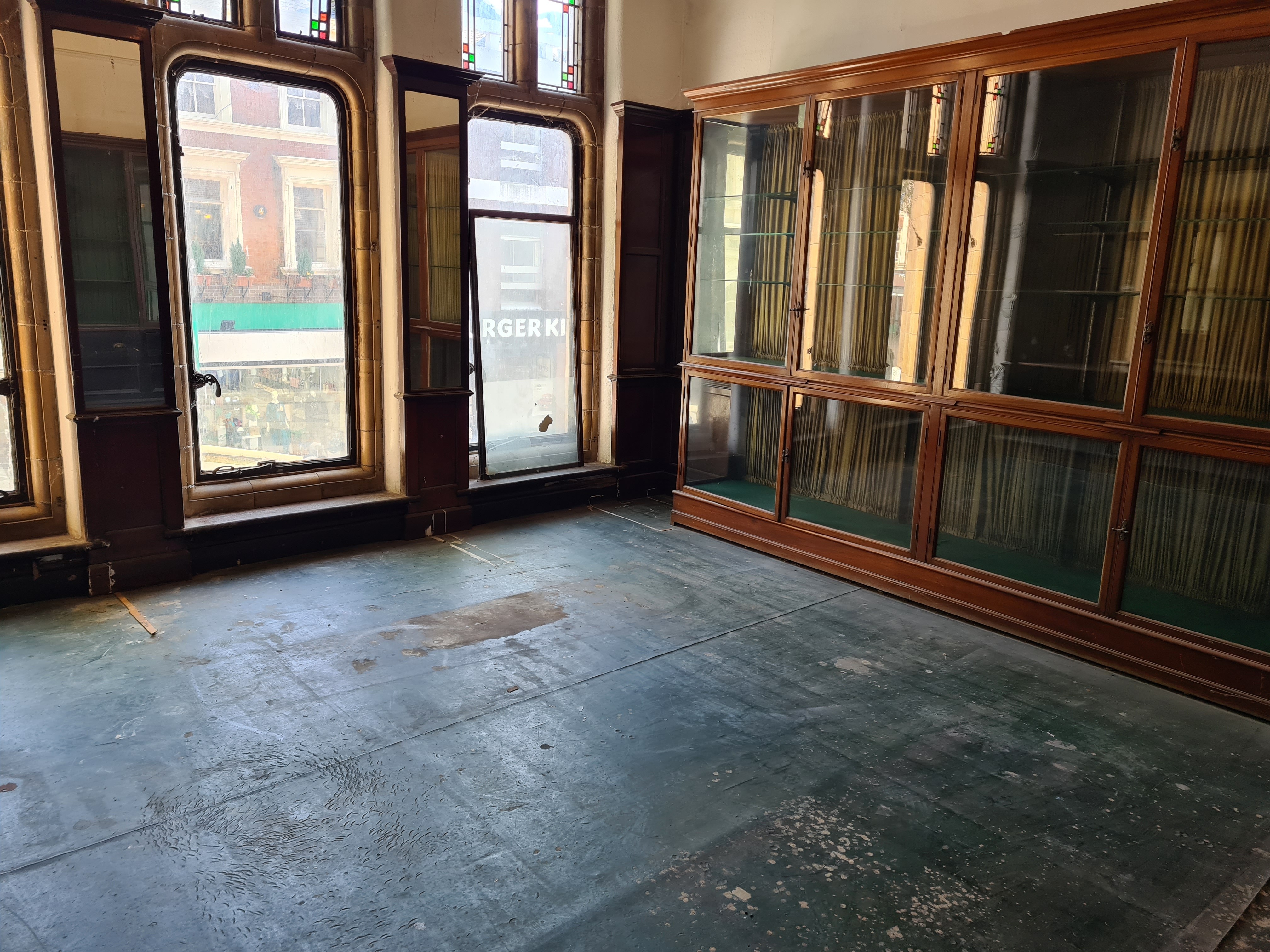 VACANT - Freehold Mid Terrace Grade II Listed Building with Possible  Development Potential