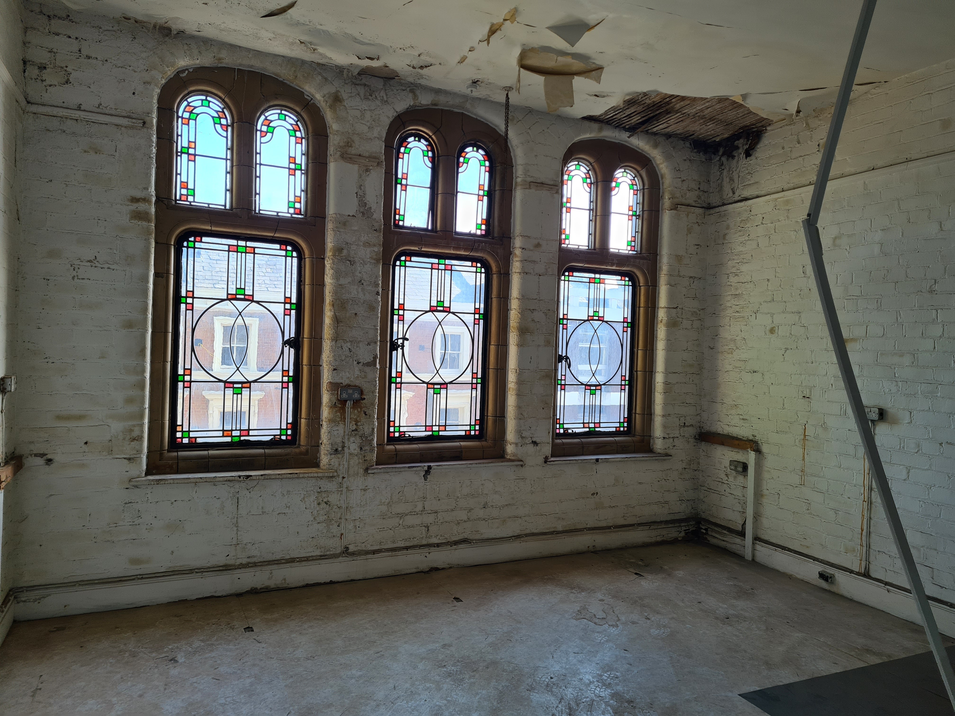 VACANT - Freehold Mid Terrace Grade II Listed Building with Possible  Development Potential