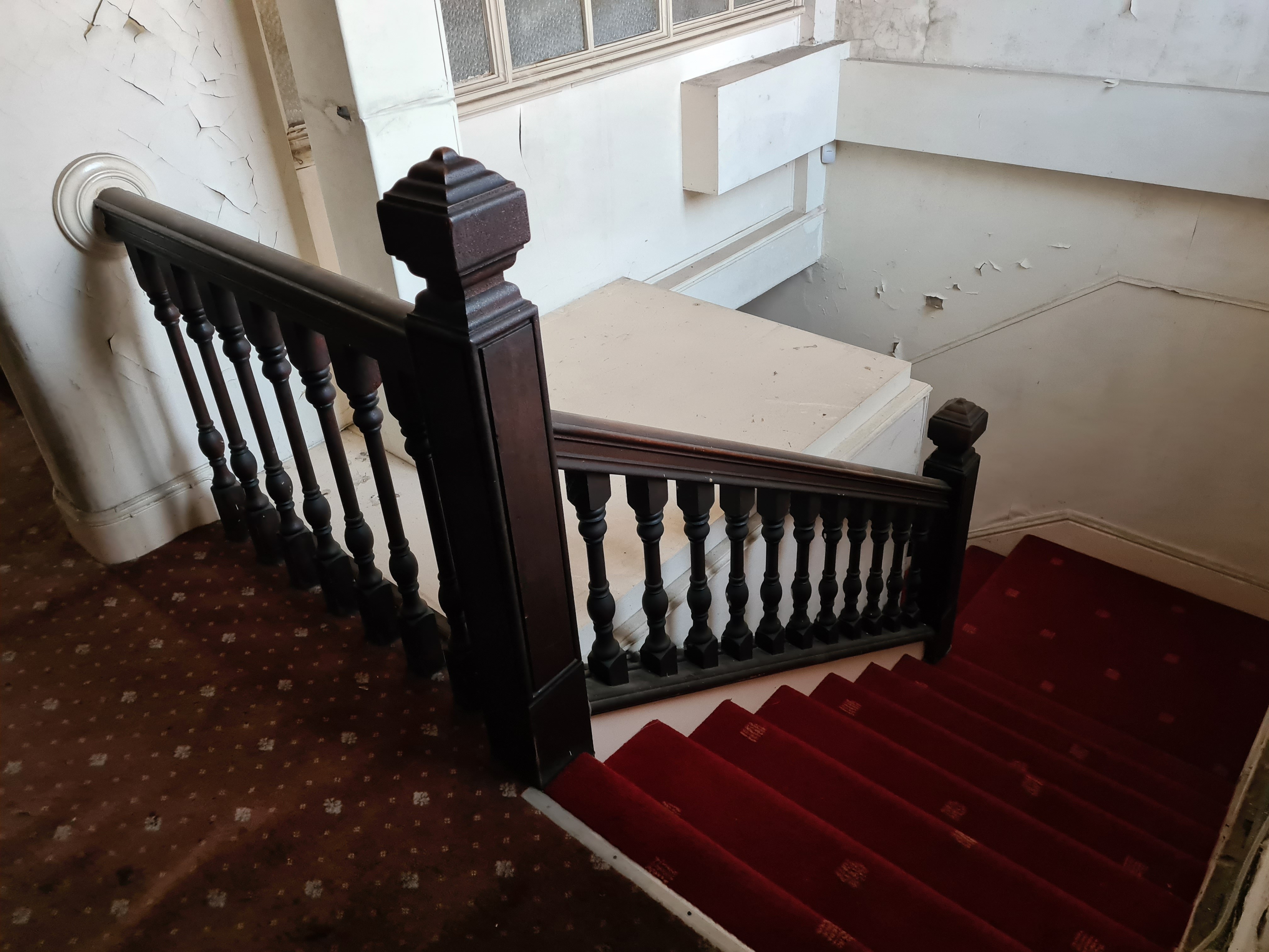 VACANT - Freehold Mid Terrace Grade II Listed Building with Possible  Development Potential