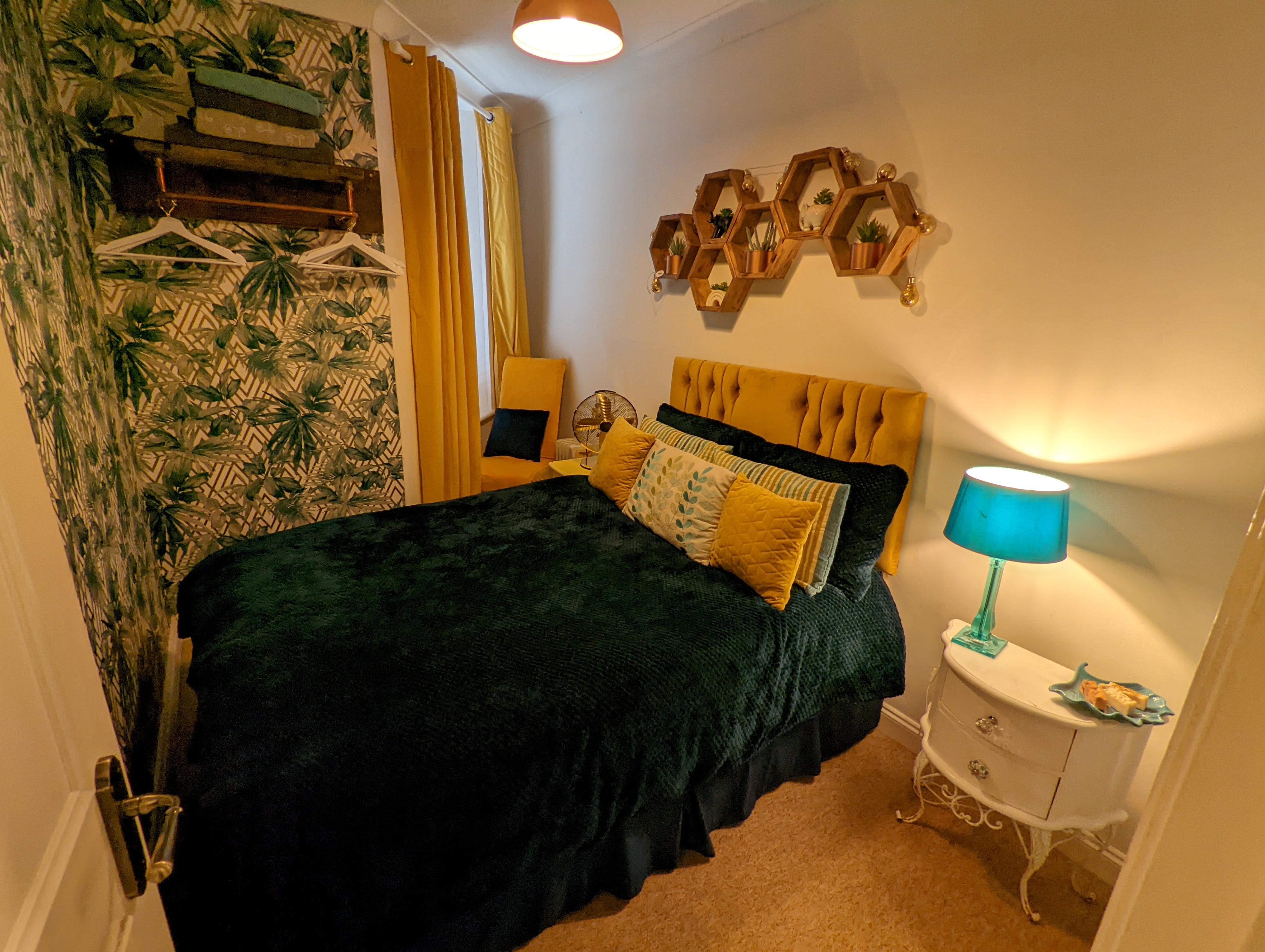 VACANT - Leasehold Self Contained Flat