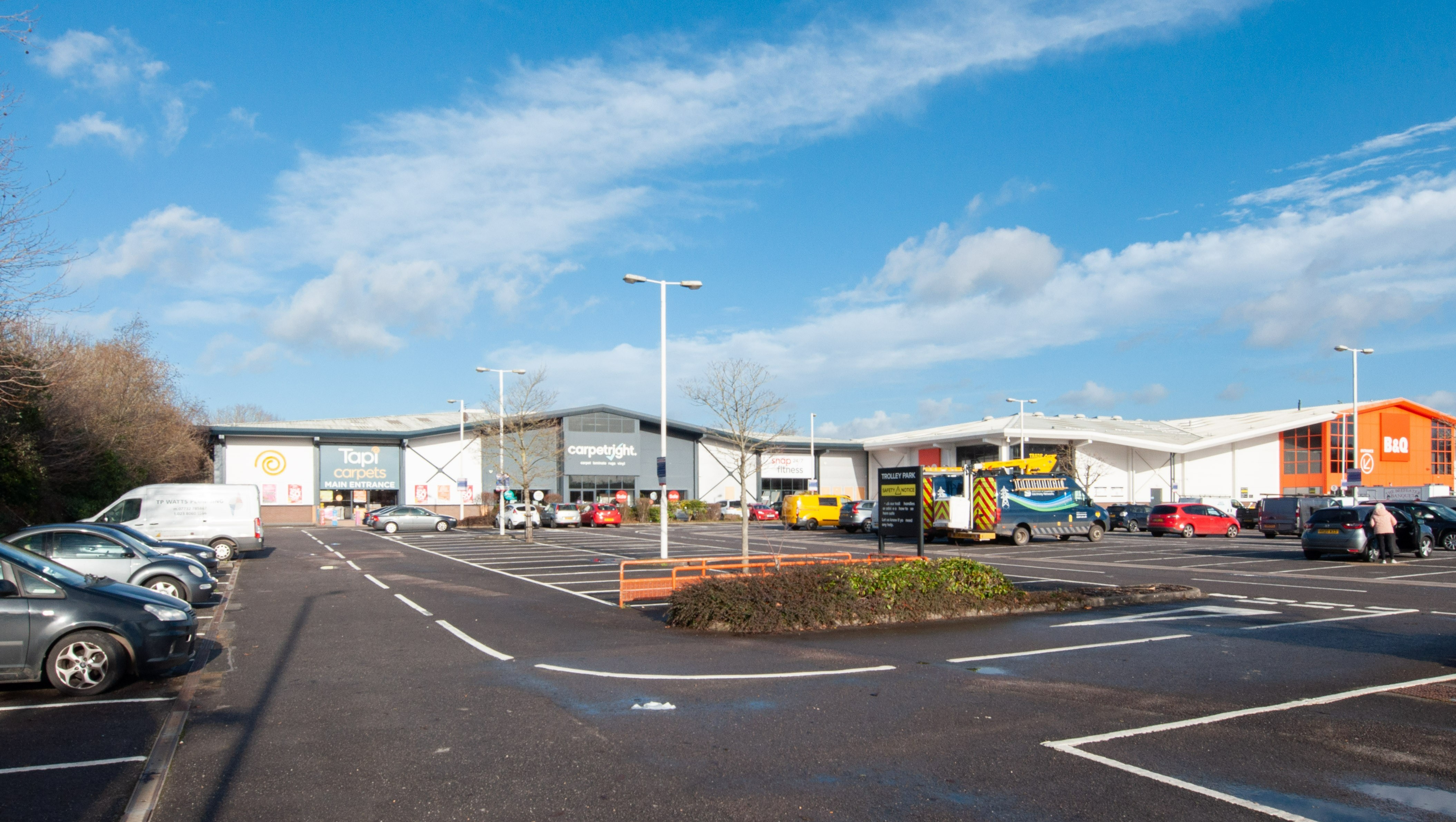Long Leasehold Retail Warehouse Investment