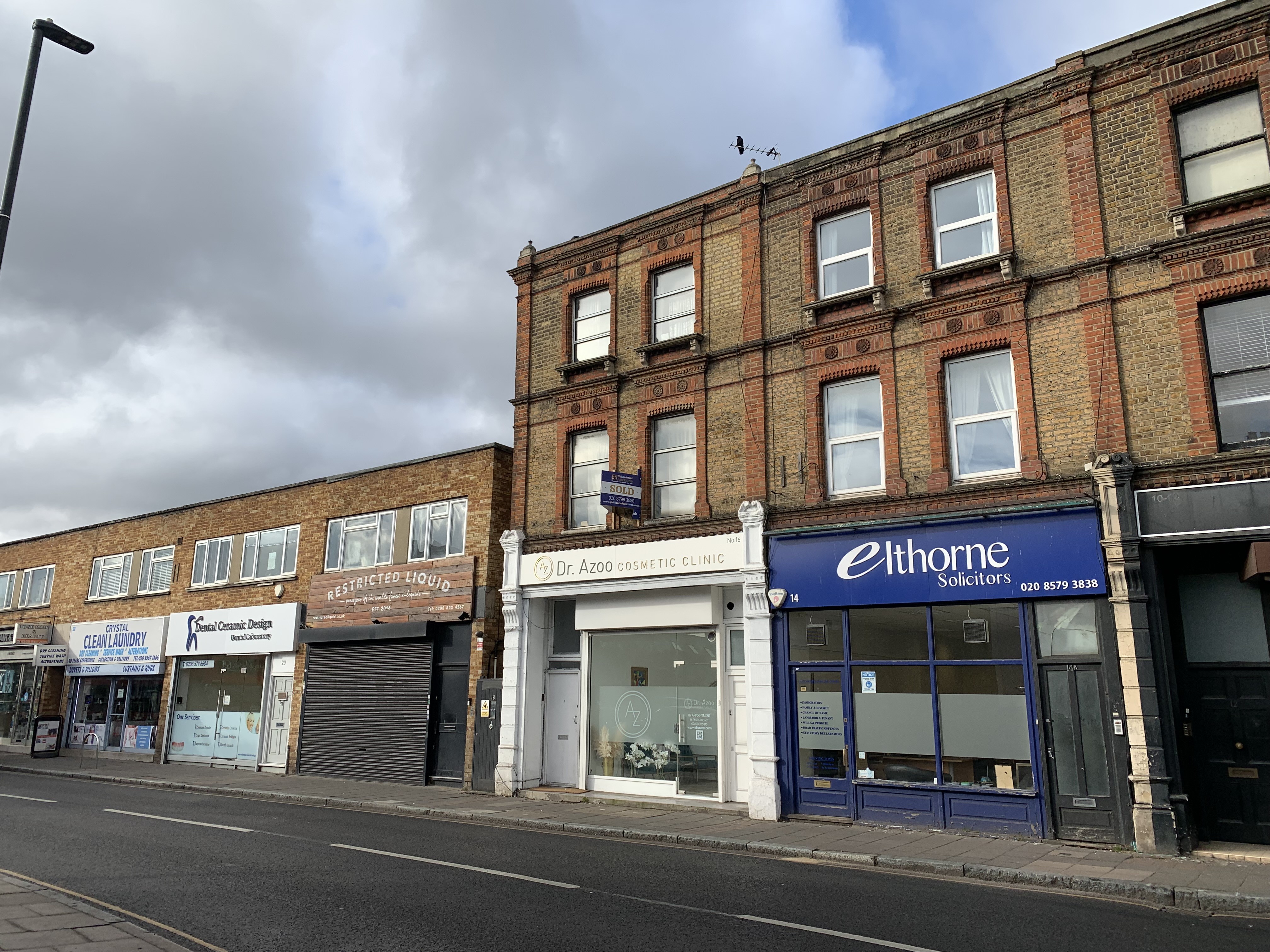 INVESTMENT - Freehold Building 