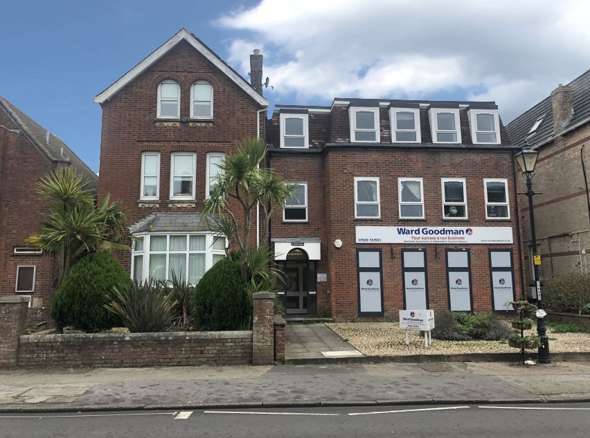INVESTMENT/PART VACANT - Freehold Terrace Building