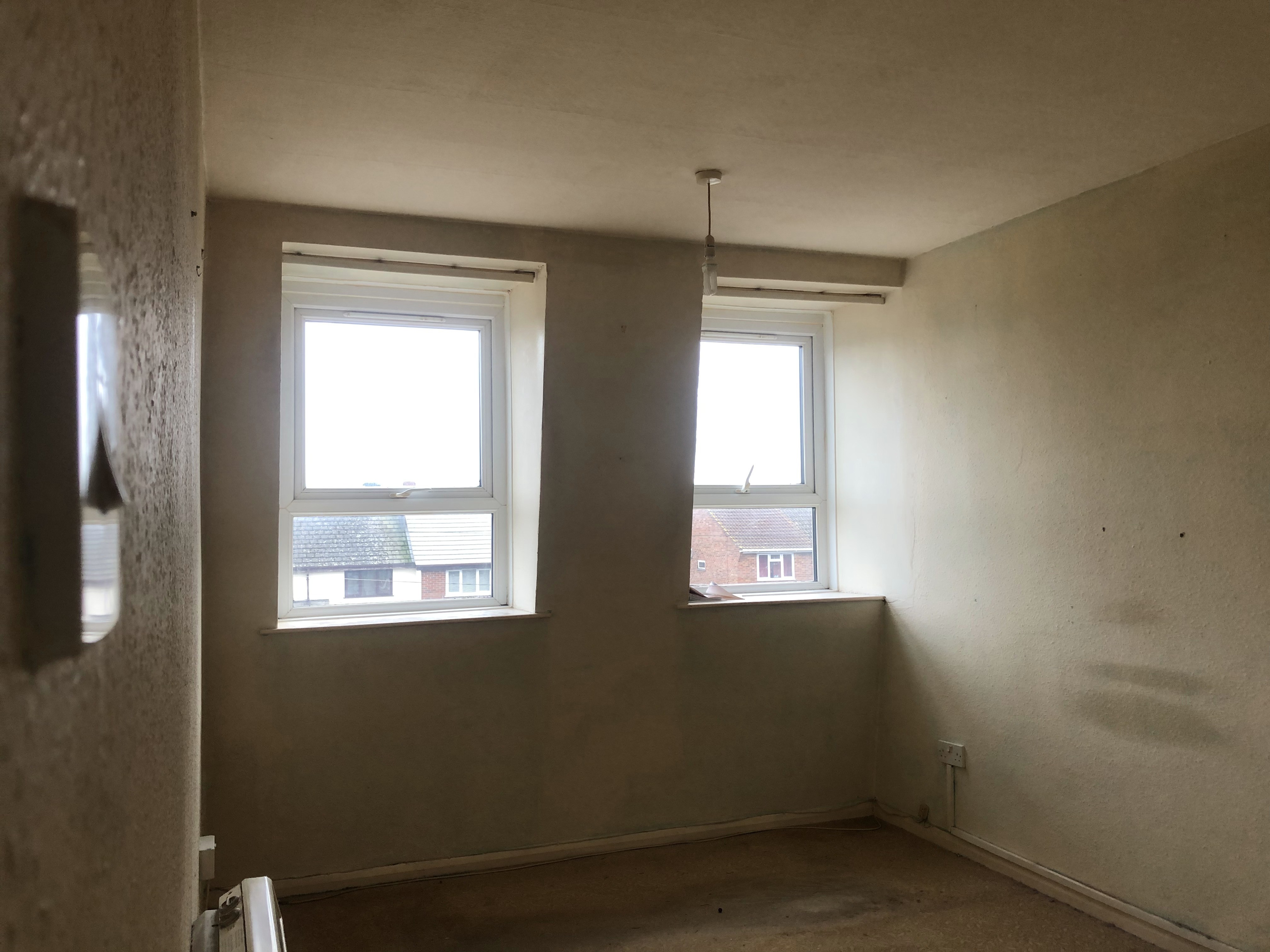 INVESTMENT/PART VACANT - Freehold Terrace Building