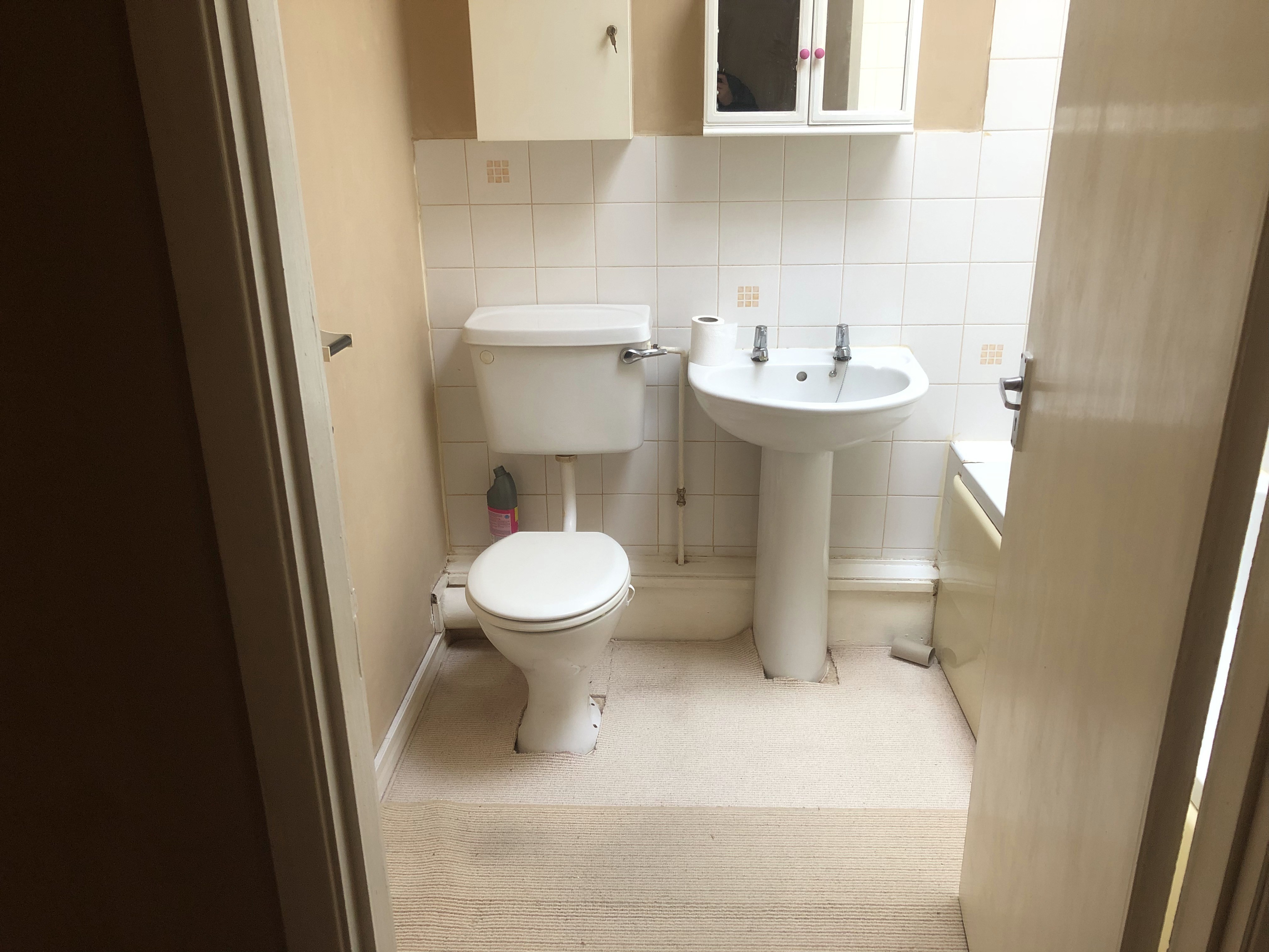 INVESTMENT/PART VACANT - Freehold Terrace Building