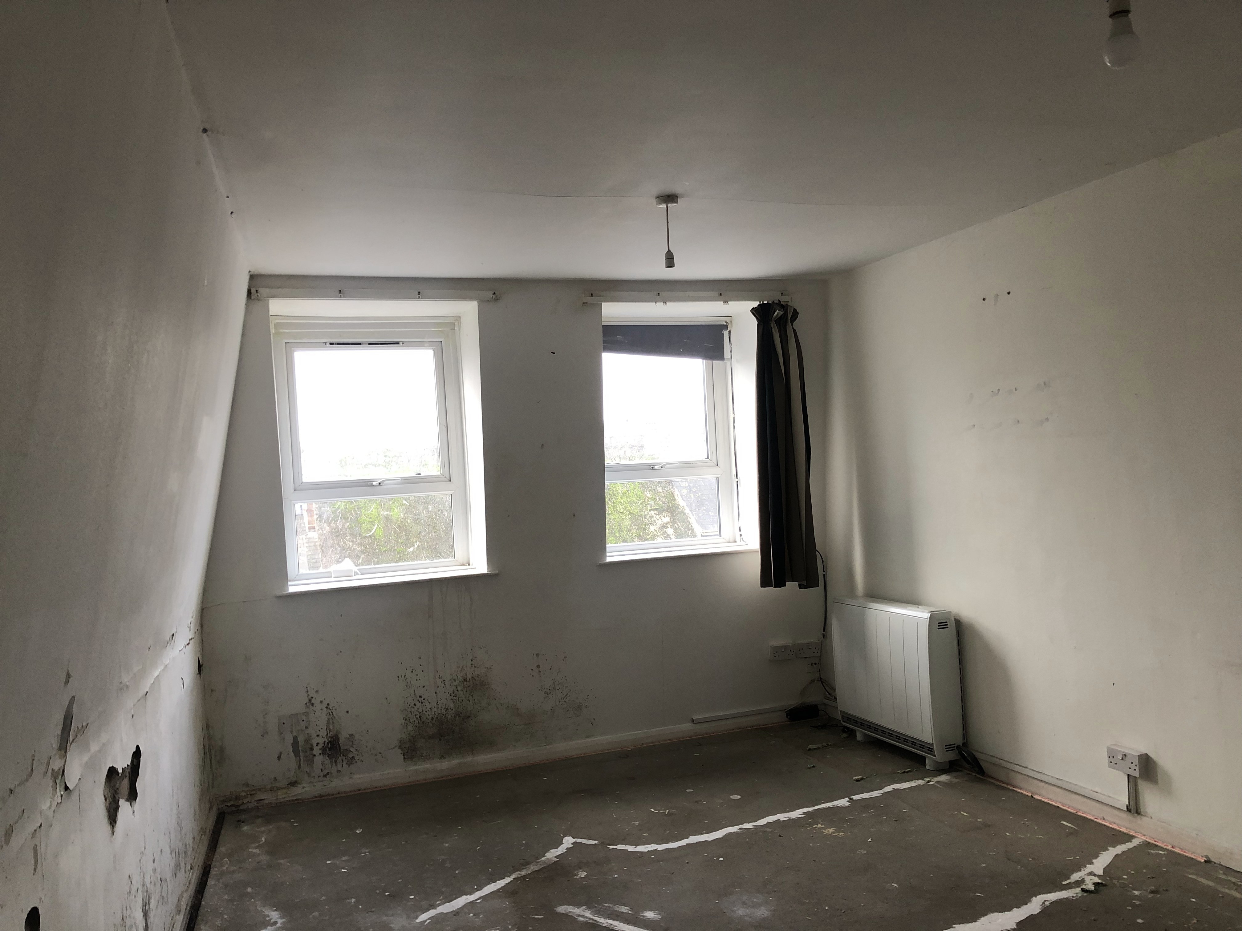 INVESTMENT/PART VACANT - Freehold Terrace Building