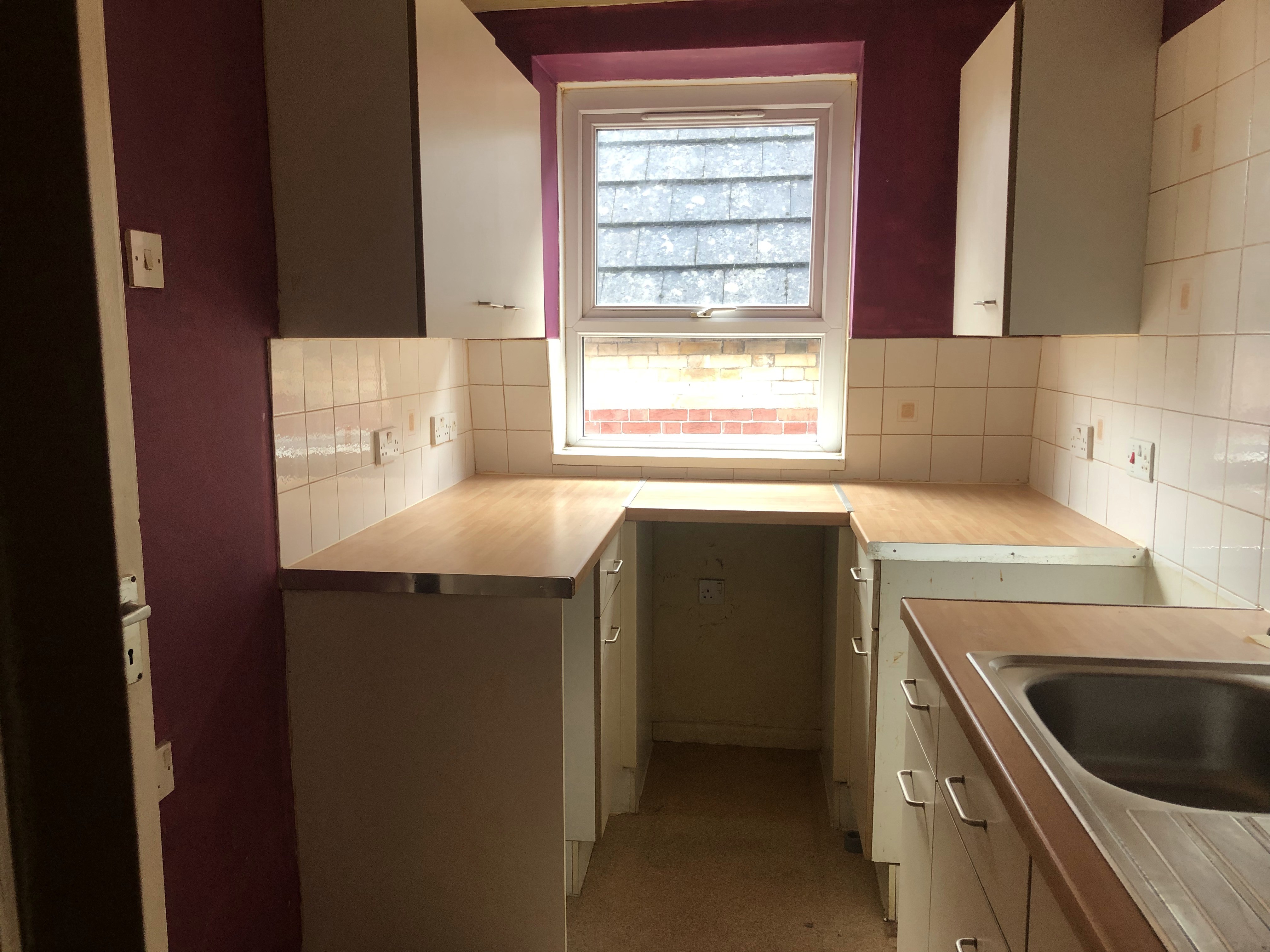 INVESTMENT/PART VACANT - Freehold Terrace Building