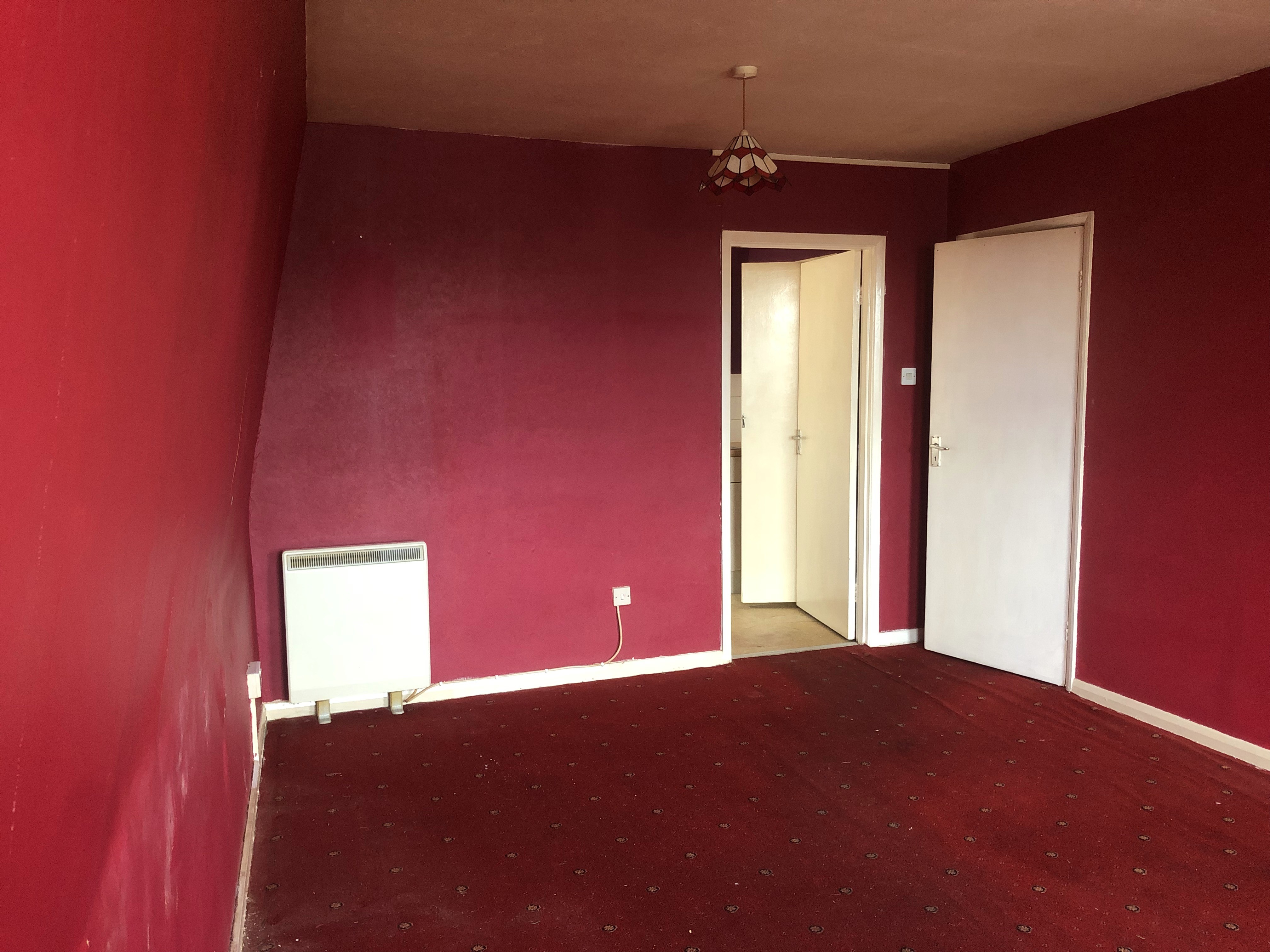 INVESTMENT/PART VACANT - Freehold Terrace Building