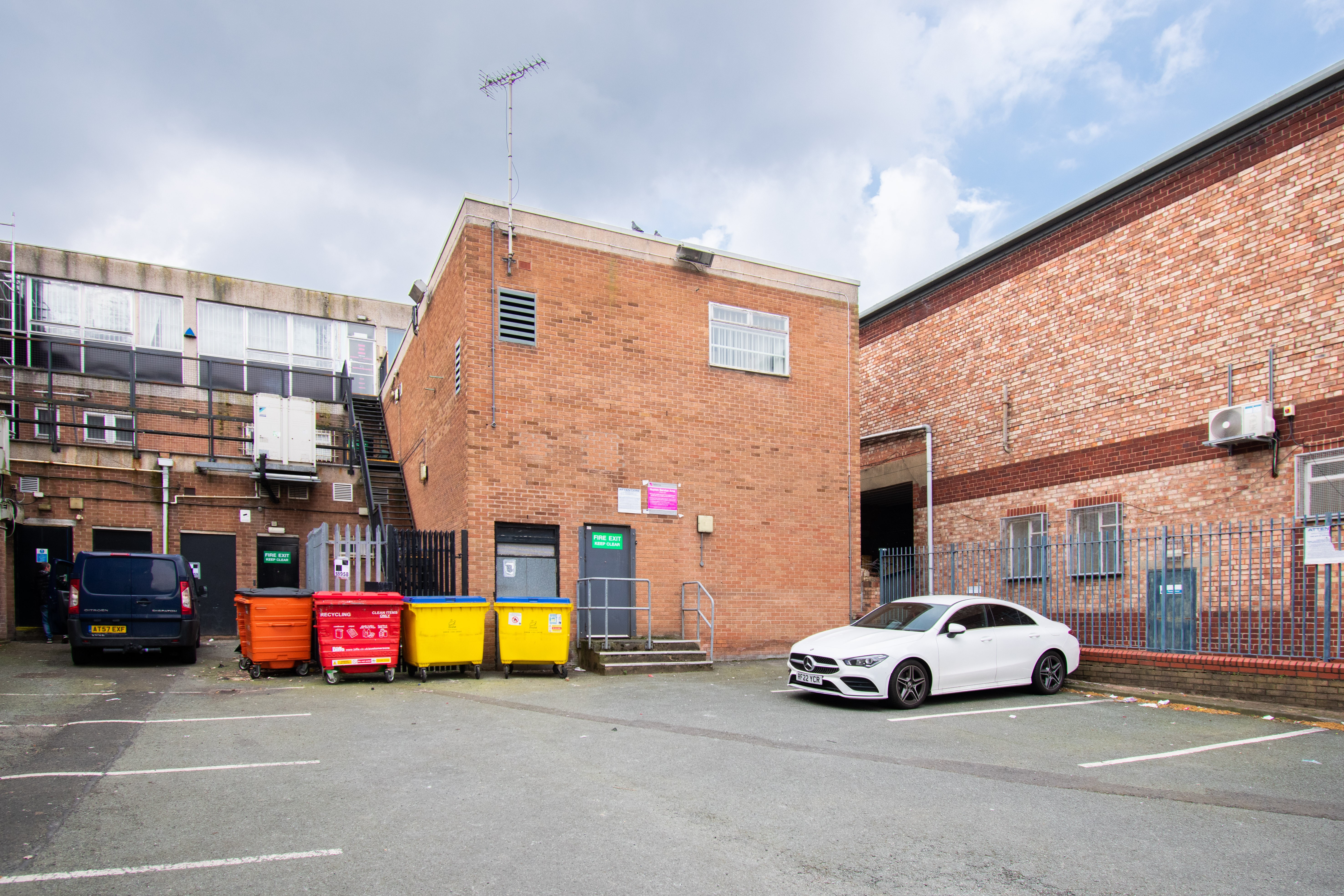Leasehold Town Centre Bank Investment