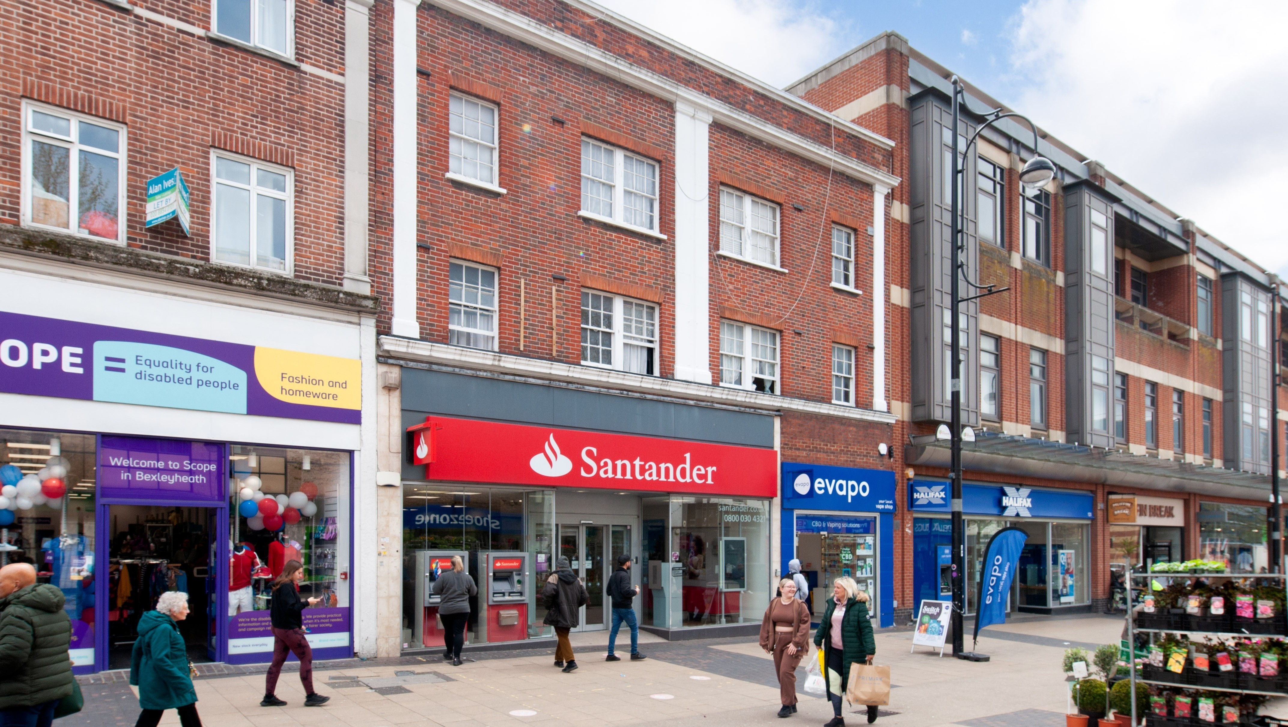 Well Located Long Leasehold Bank Investment
