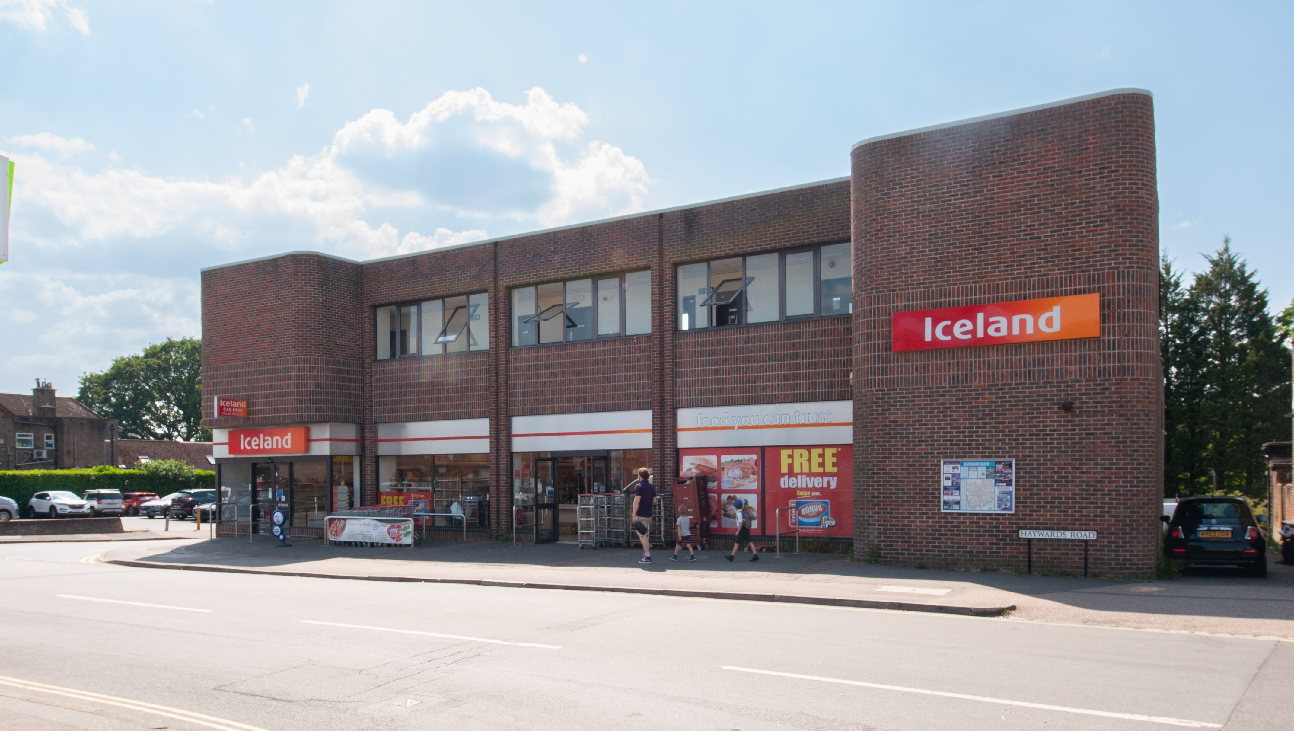 Freehold Supermarket Investment