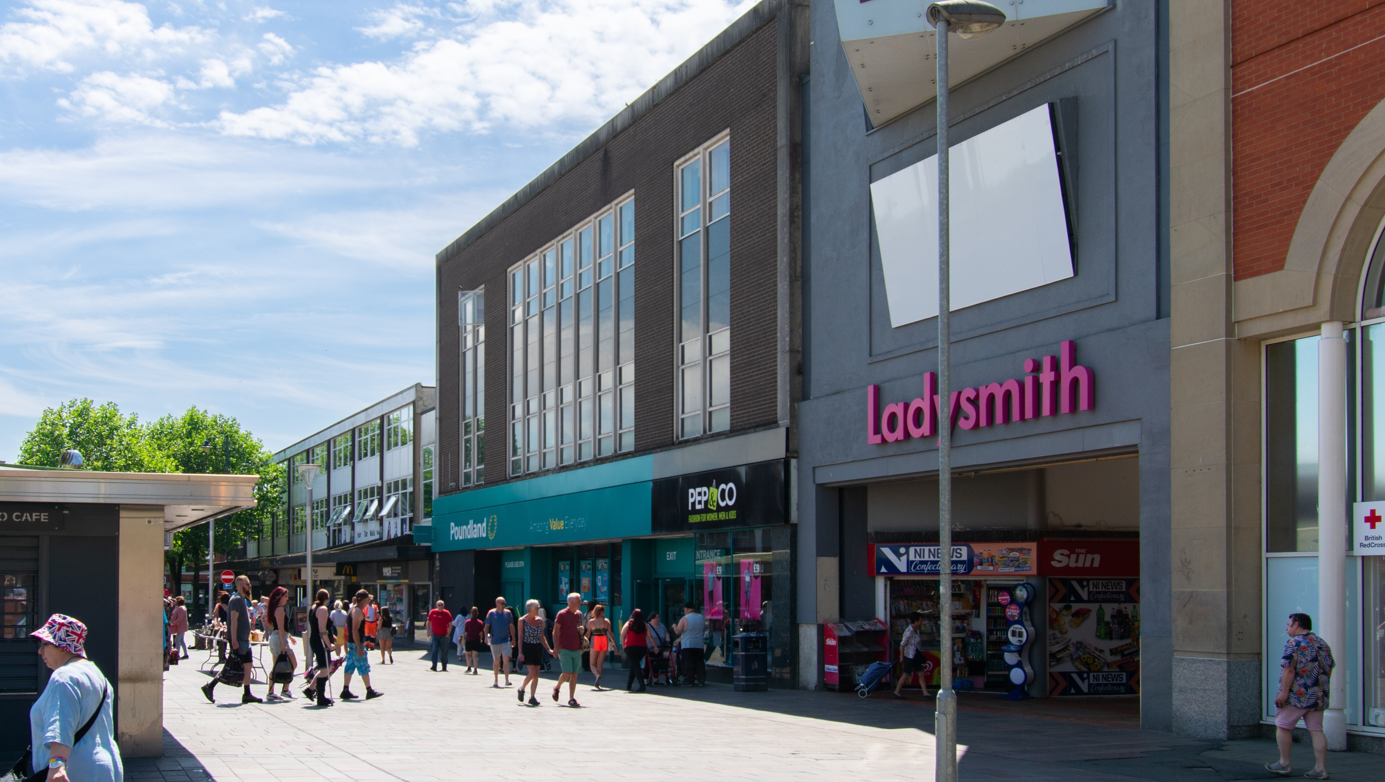 Substantial Freehold Shop and Ground Rent Investment