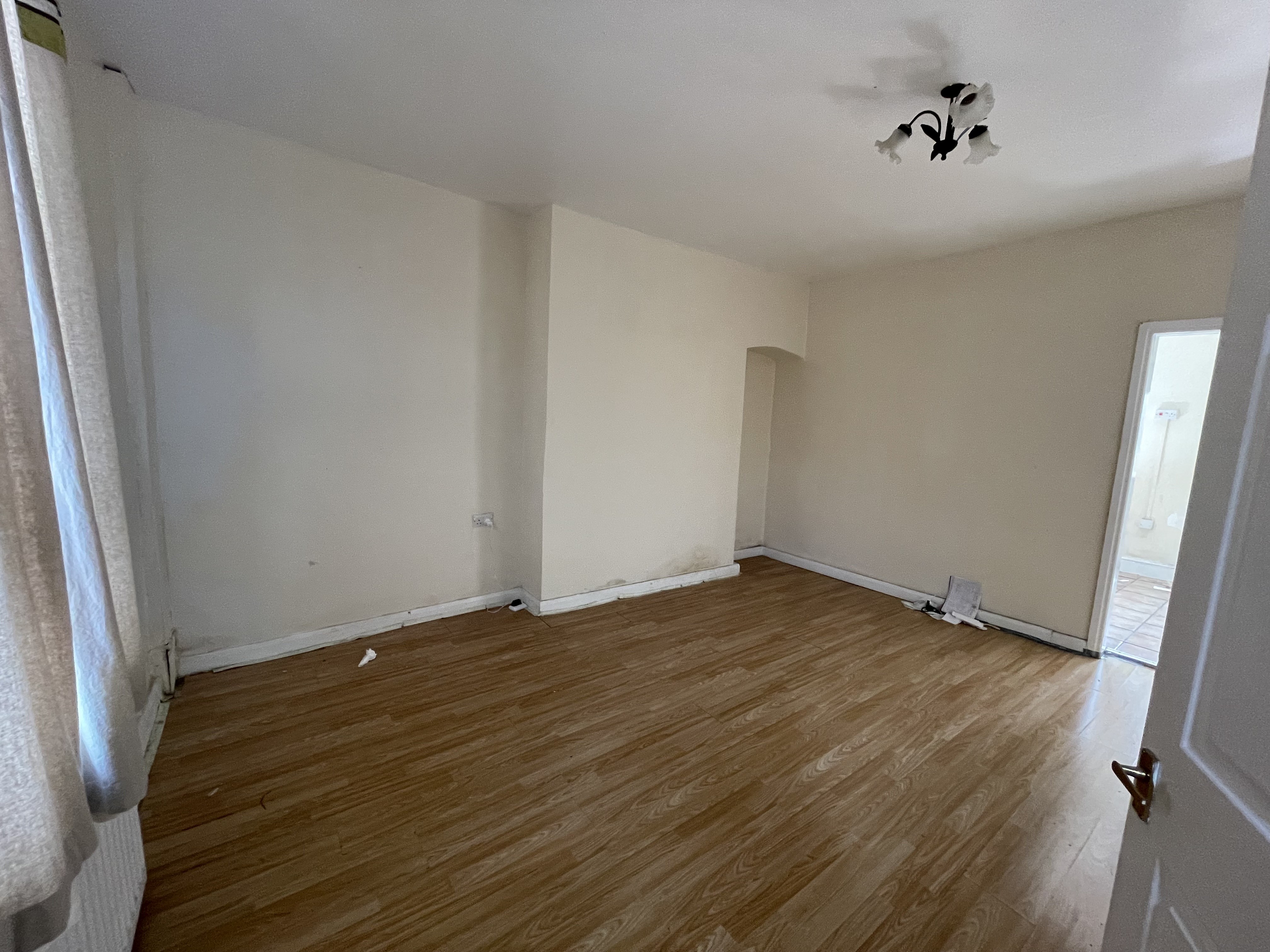 VACANT - Freehold End of Terrace House