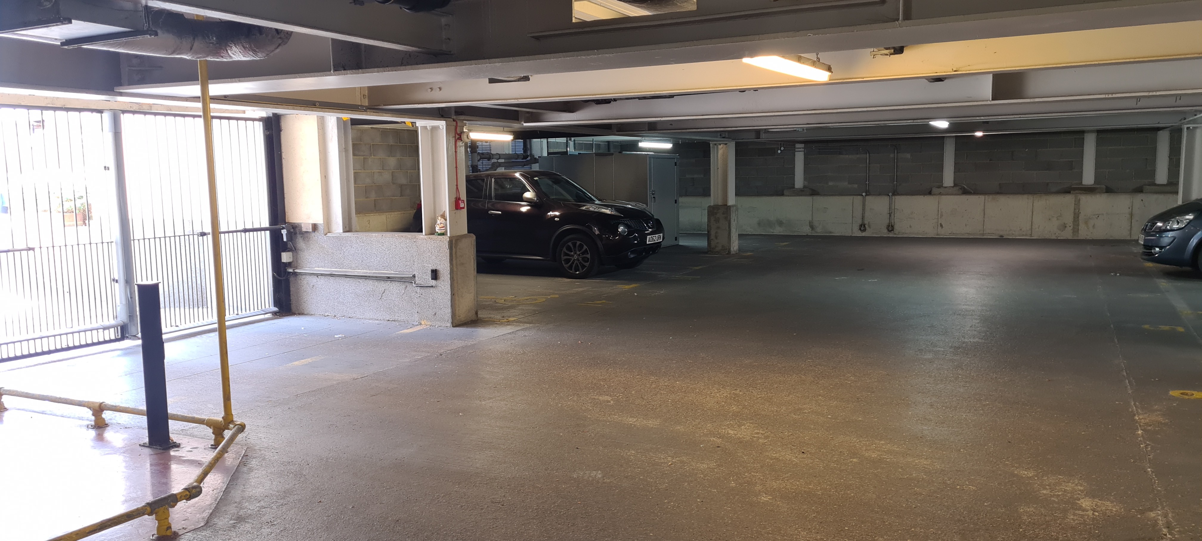 VACANT - Leasehold Self Contained Ground Floor Flat