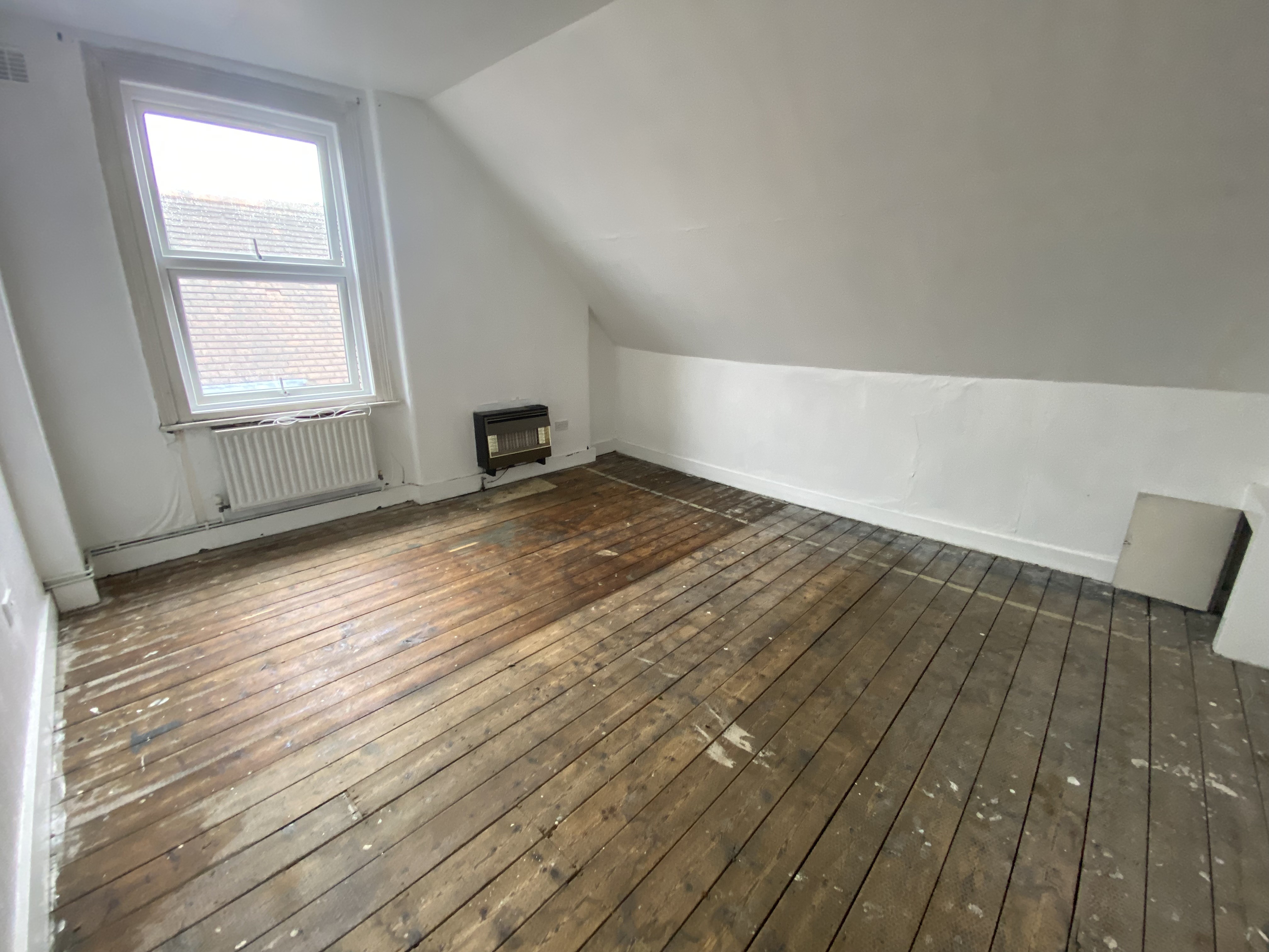 VACANT - Leasehold Self Contained First and Second Floor Flat