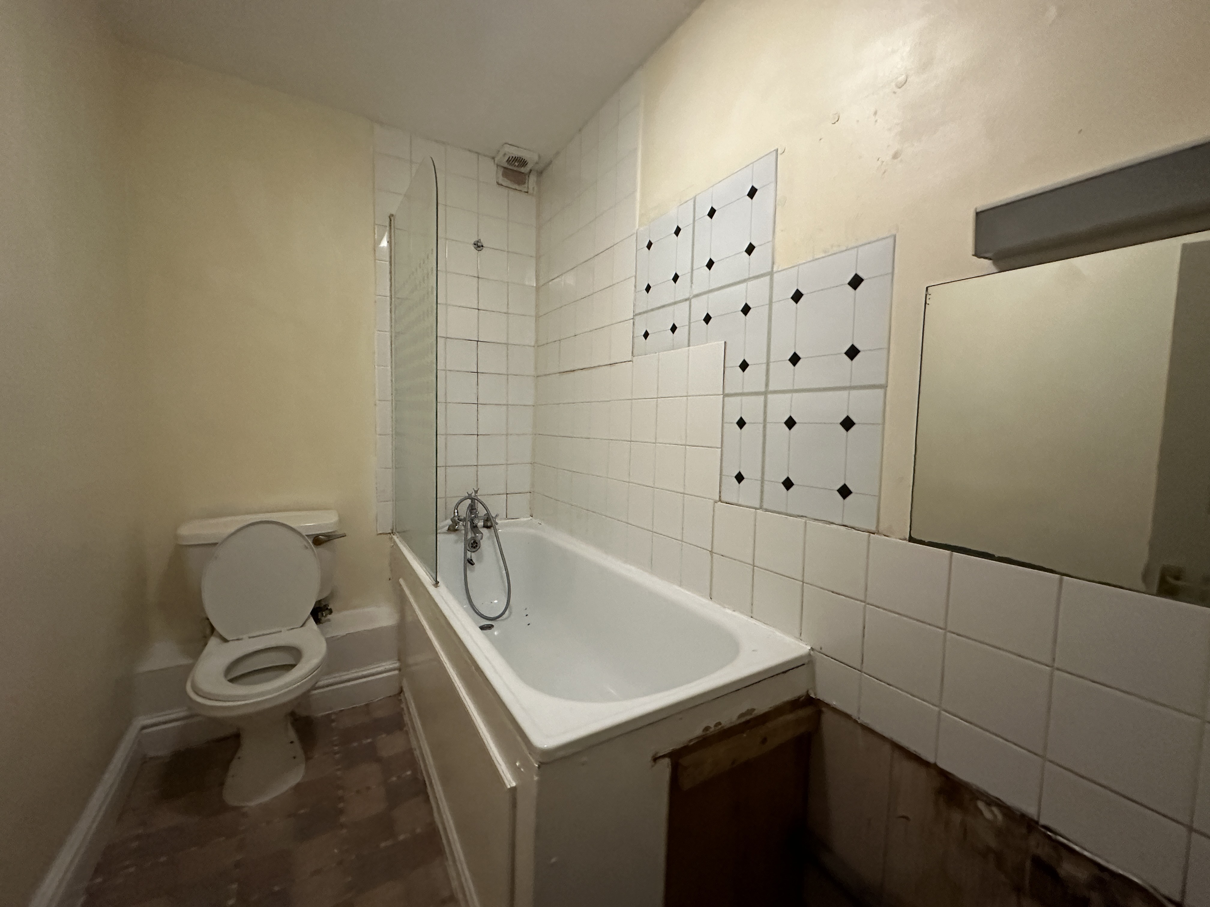 VACANT - Leasehold Self Contained Ground and First Floor Maisonette