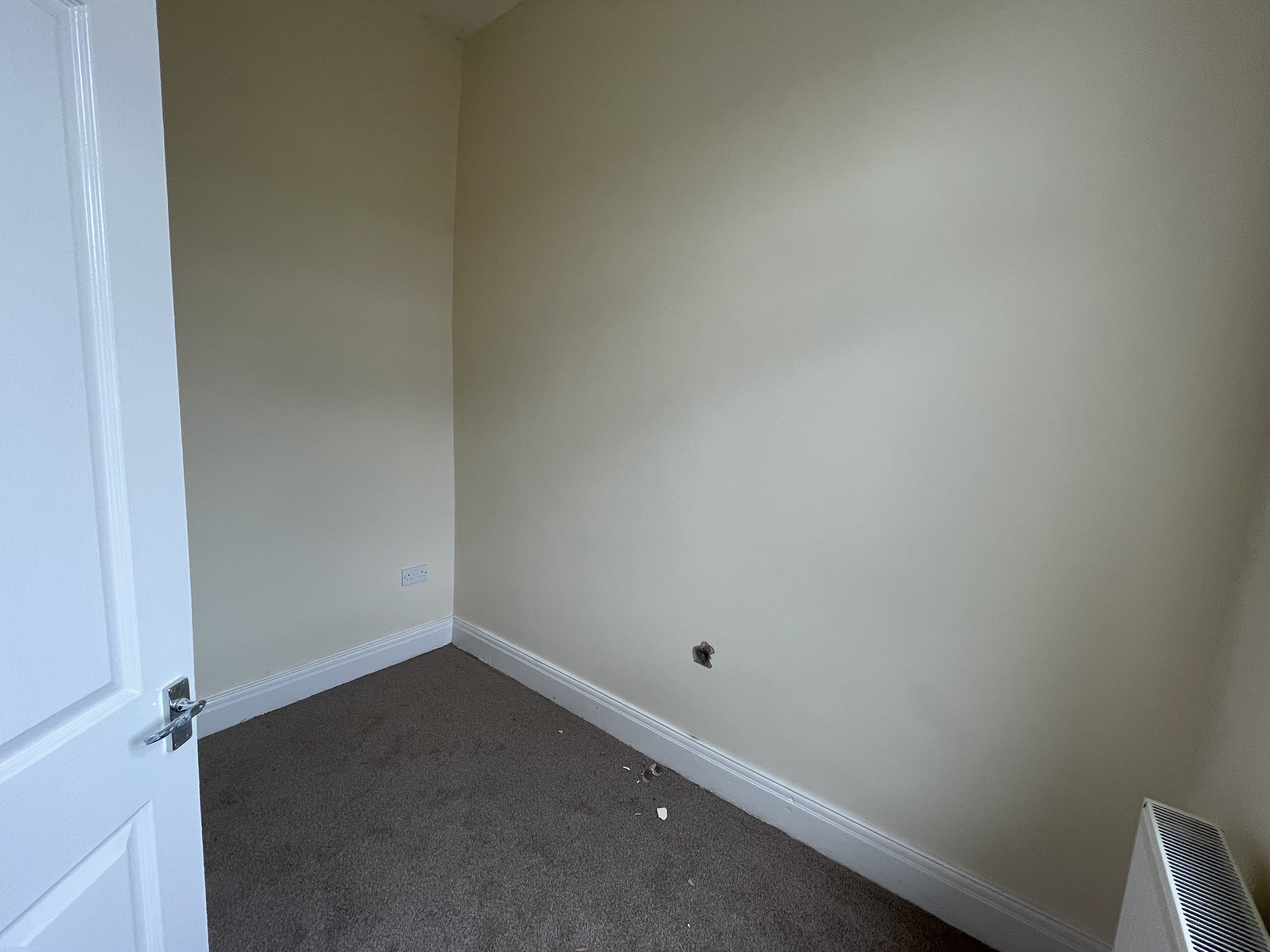 VACANT - Freehold Mid Terrace Bungalow